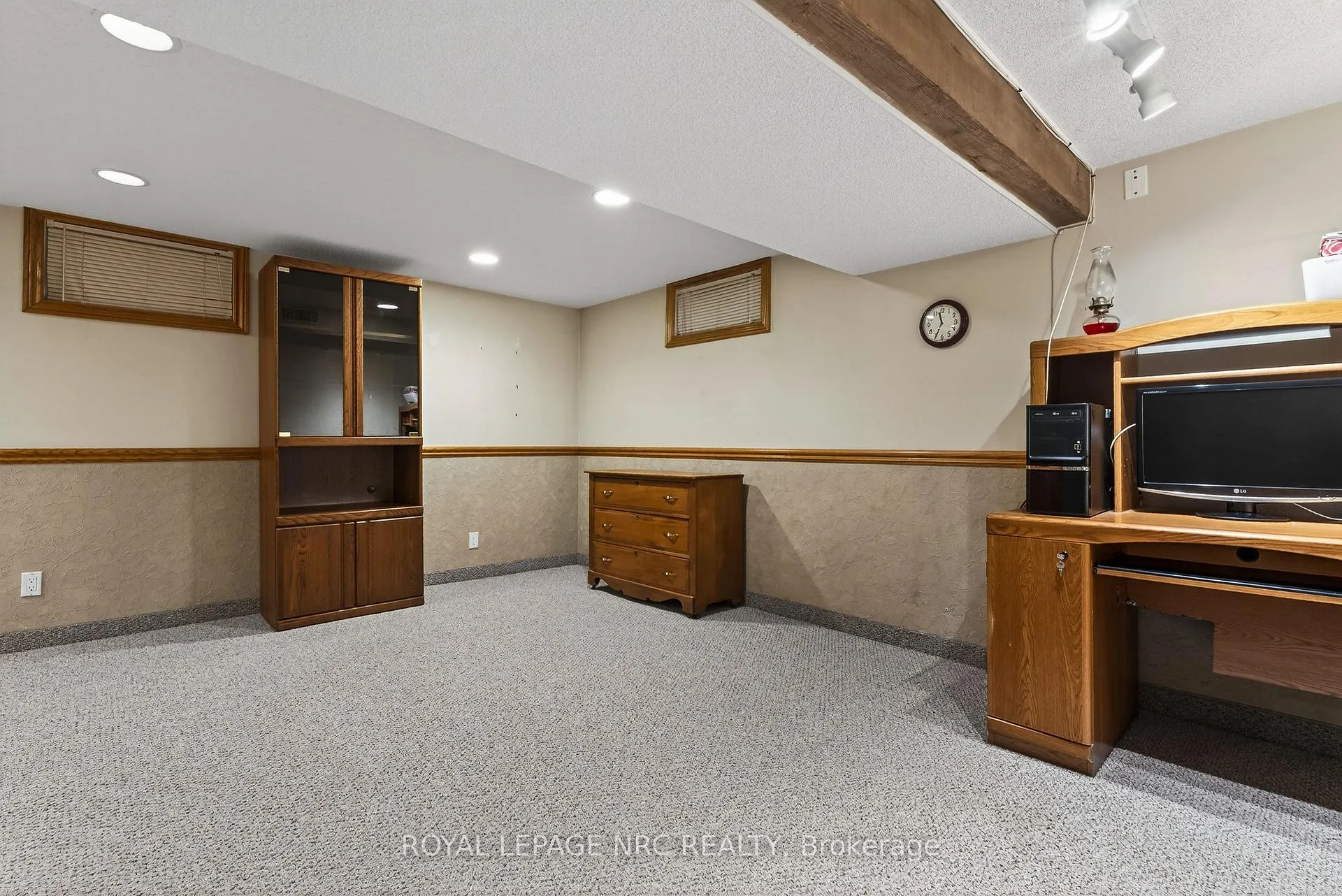 Photo 30 of 3292 Appleford Avenue, Niagara Falls, Casey — HOMEH