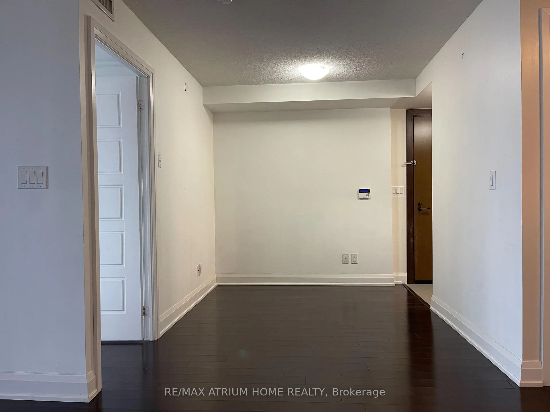 Photo 3 of Unit 1206, 1 Uptown Drive, Markham, Unionville — HOMEH