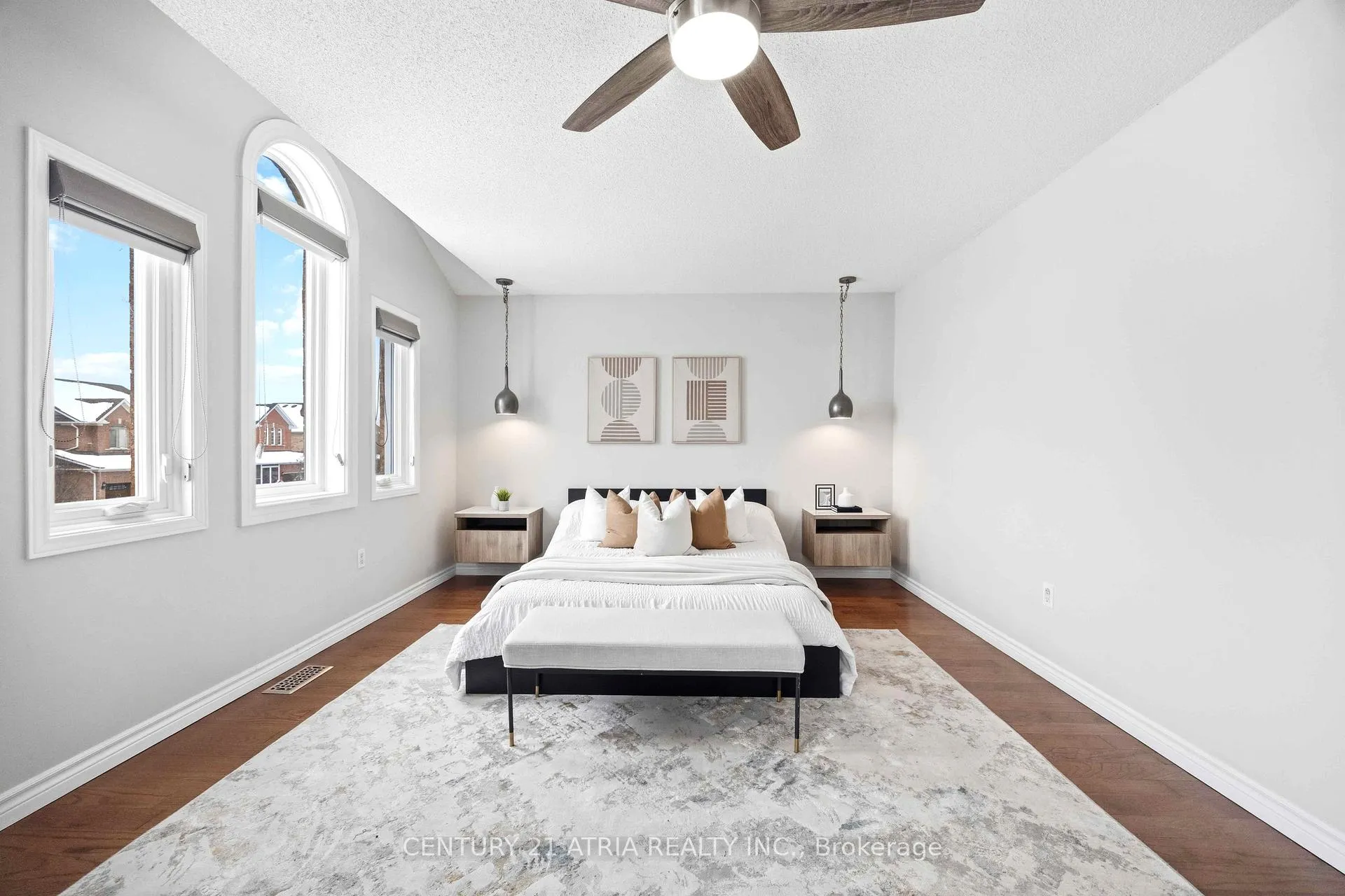 Photo 15 of 33 Eddington Place, Vaughan, Maple — HOMEH