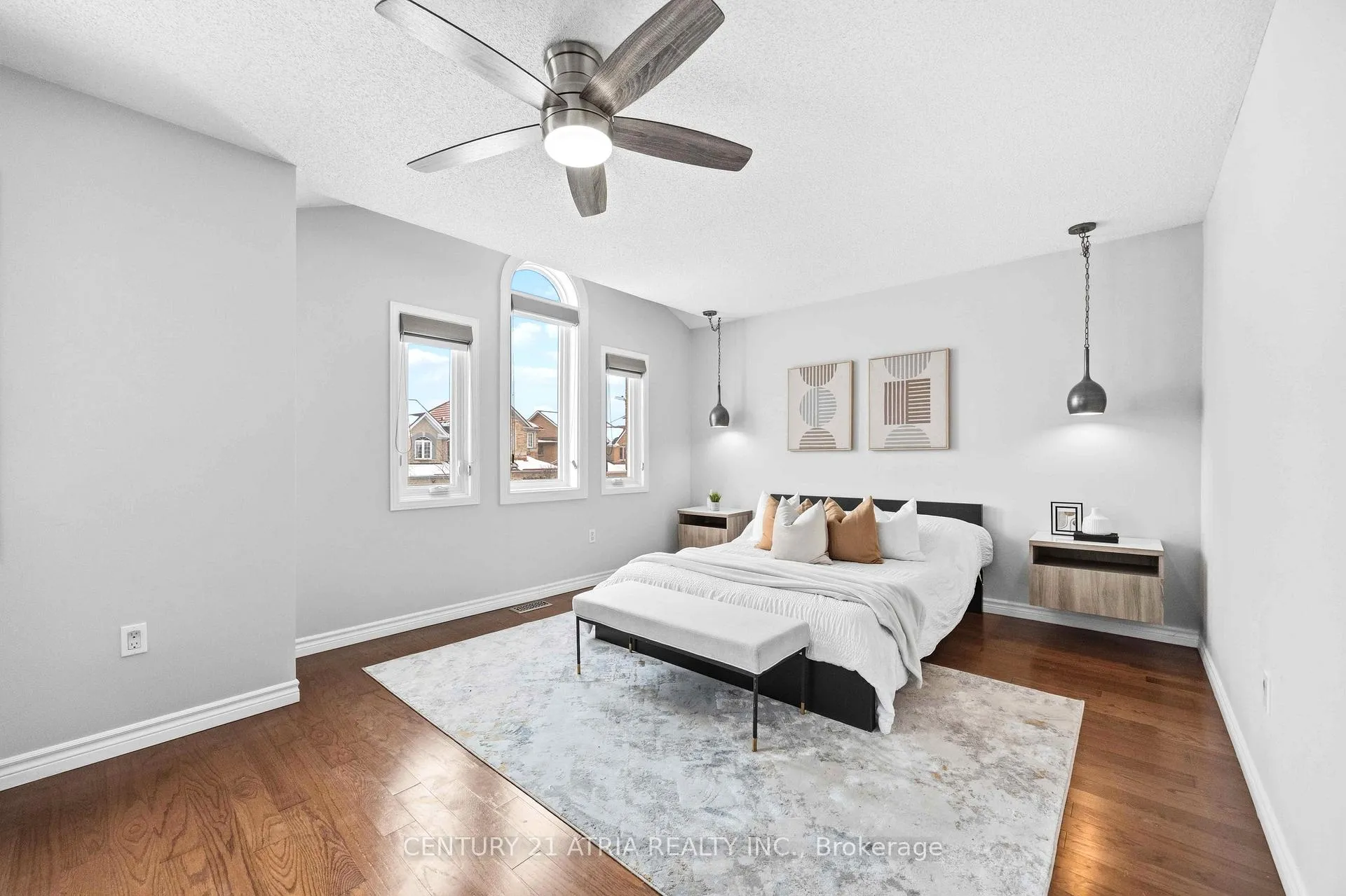 Photo 16 of 33 Eddington Place, Vaughan, Maple — HOMEH