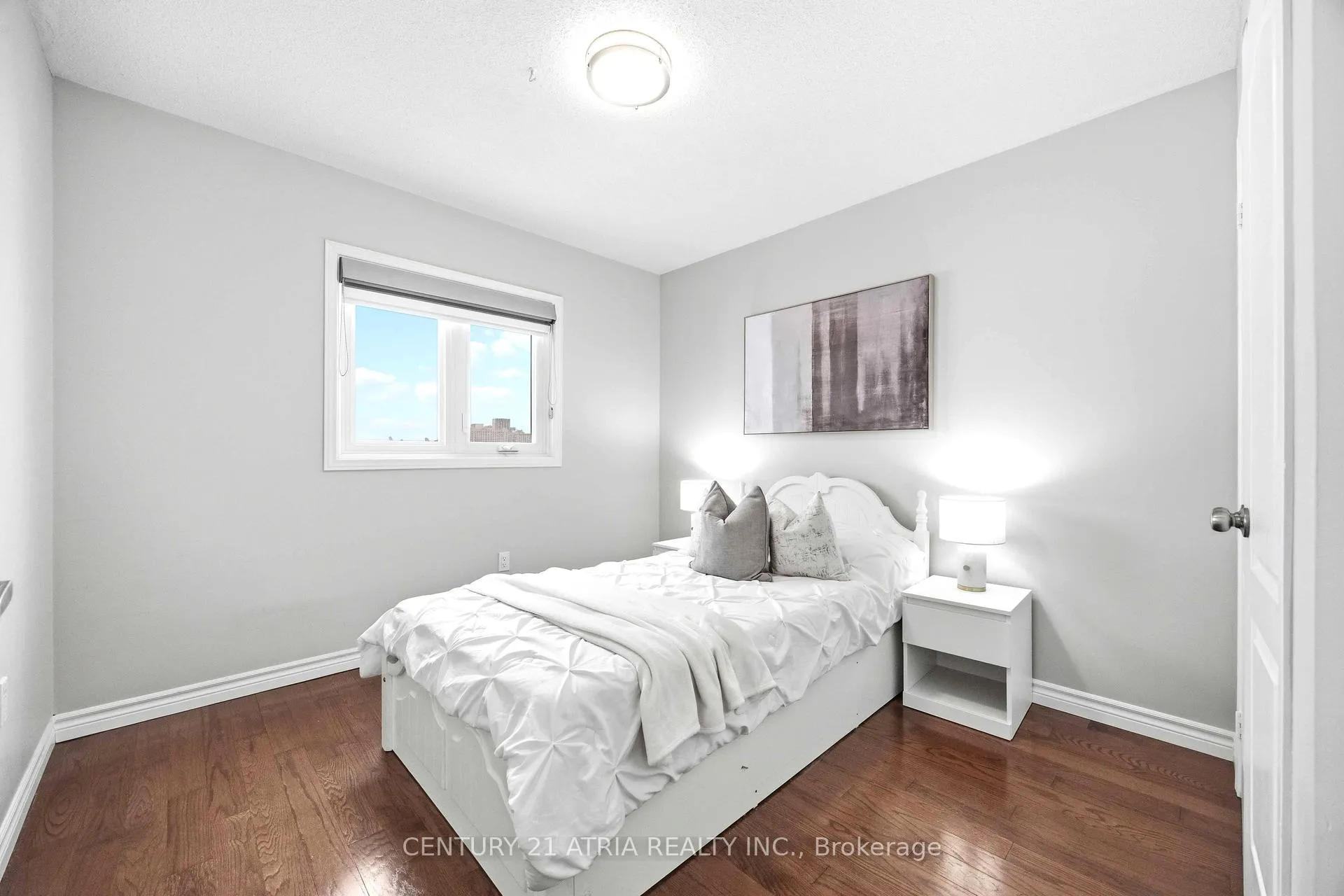 Photo 21 of 33 Eddington Place, Vaughan, Maple — HOMEH