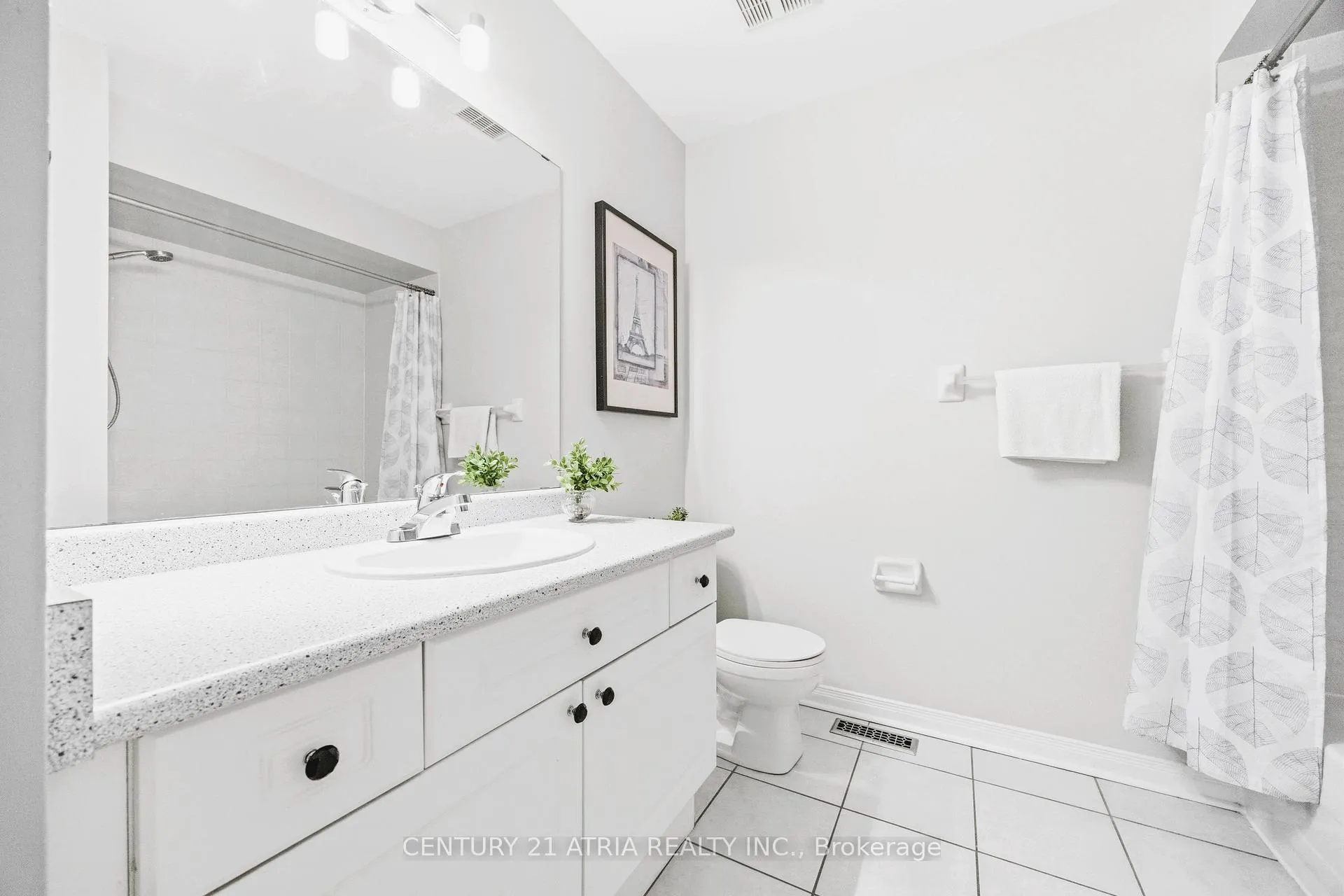 Photo 23 of 33 Eddington Place, Vaughan, Maple — HOMEH