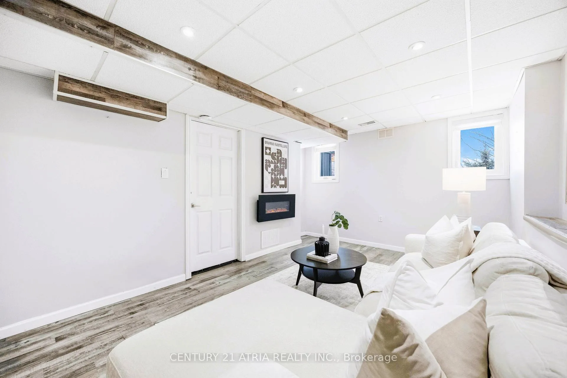 Photo 25 of 33 Eddington Place, Vaughan, Maple — HOMEH