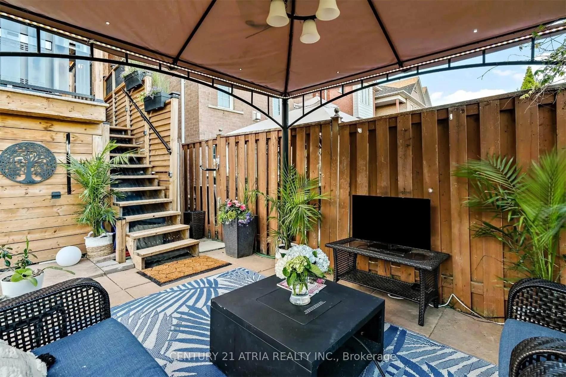 Photo 30 of 33 Eddington Place, Vaughan, Maple — HOMEH