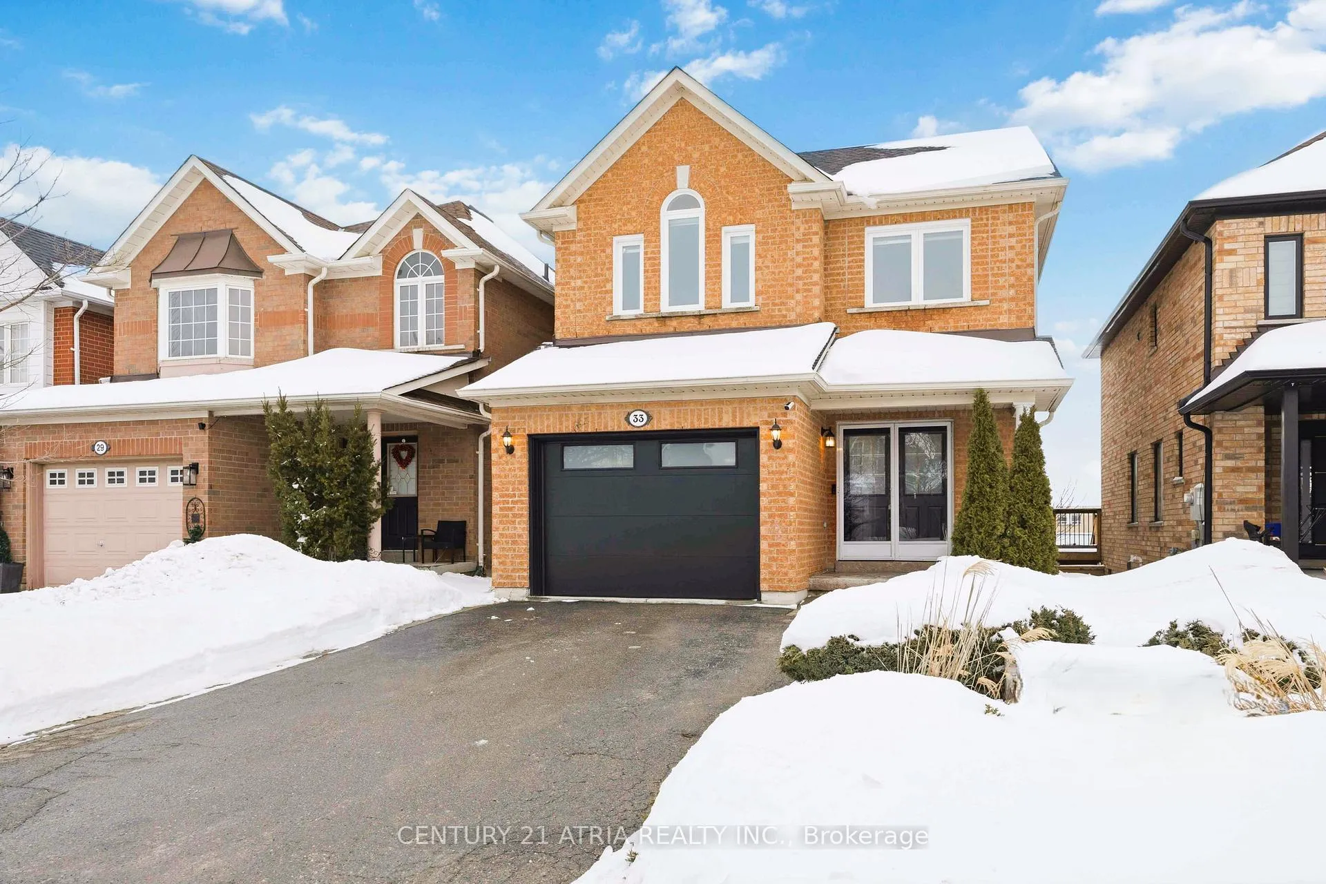 Photo 35 of 33 Eddington Place, Vaughan, Maple — HOMEH