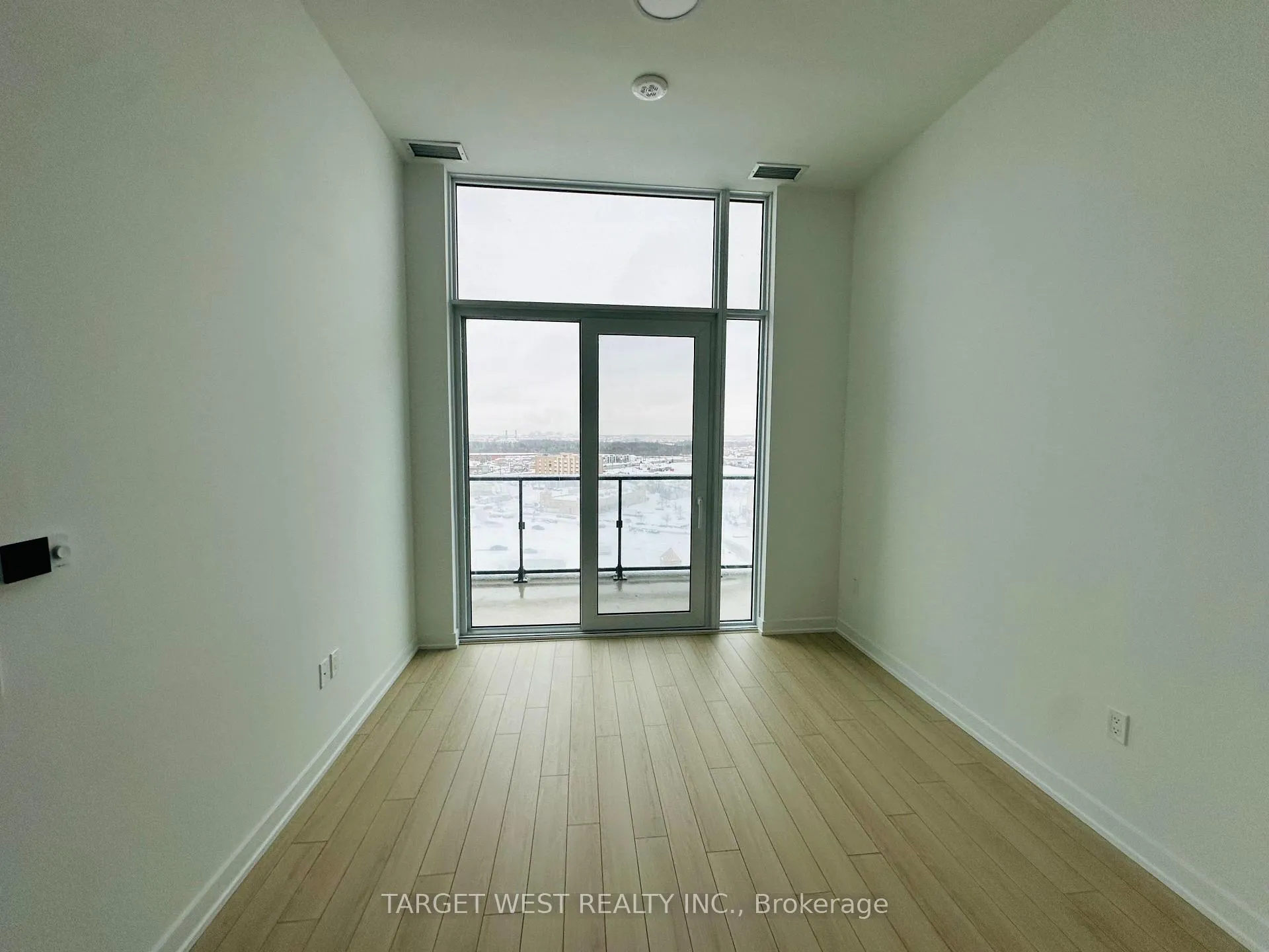 Photo 3 of Unit 914, 15 Skyridge Drive, Brampton, Bram East — HOMEH