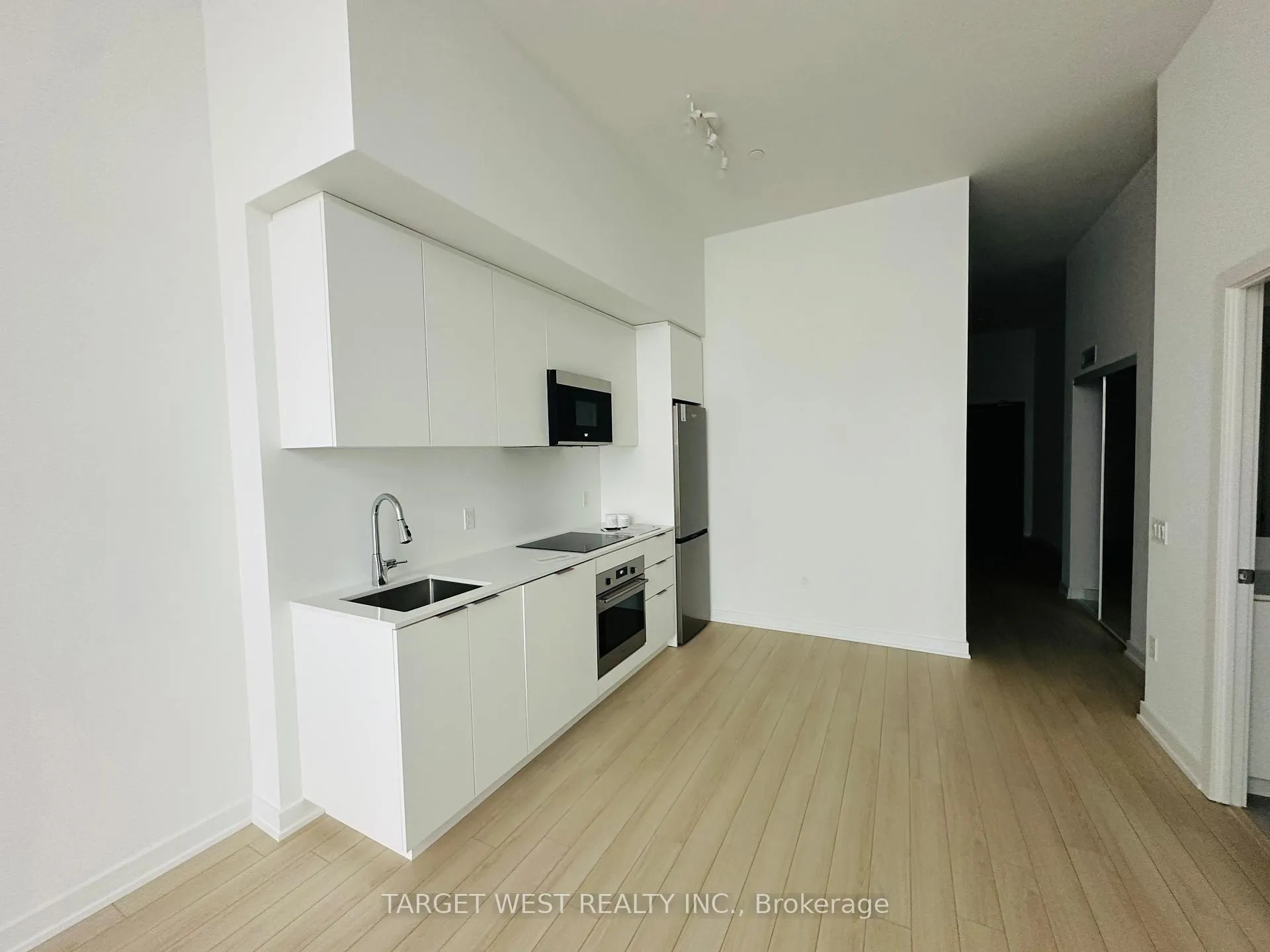 Photo 4 of Unit 914, 15 Skyridge Drive, Brampton, Bram East — HOMEH