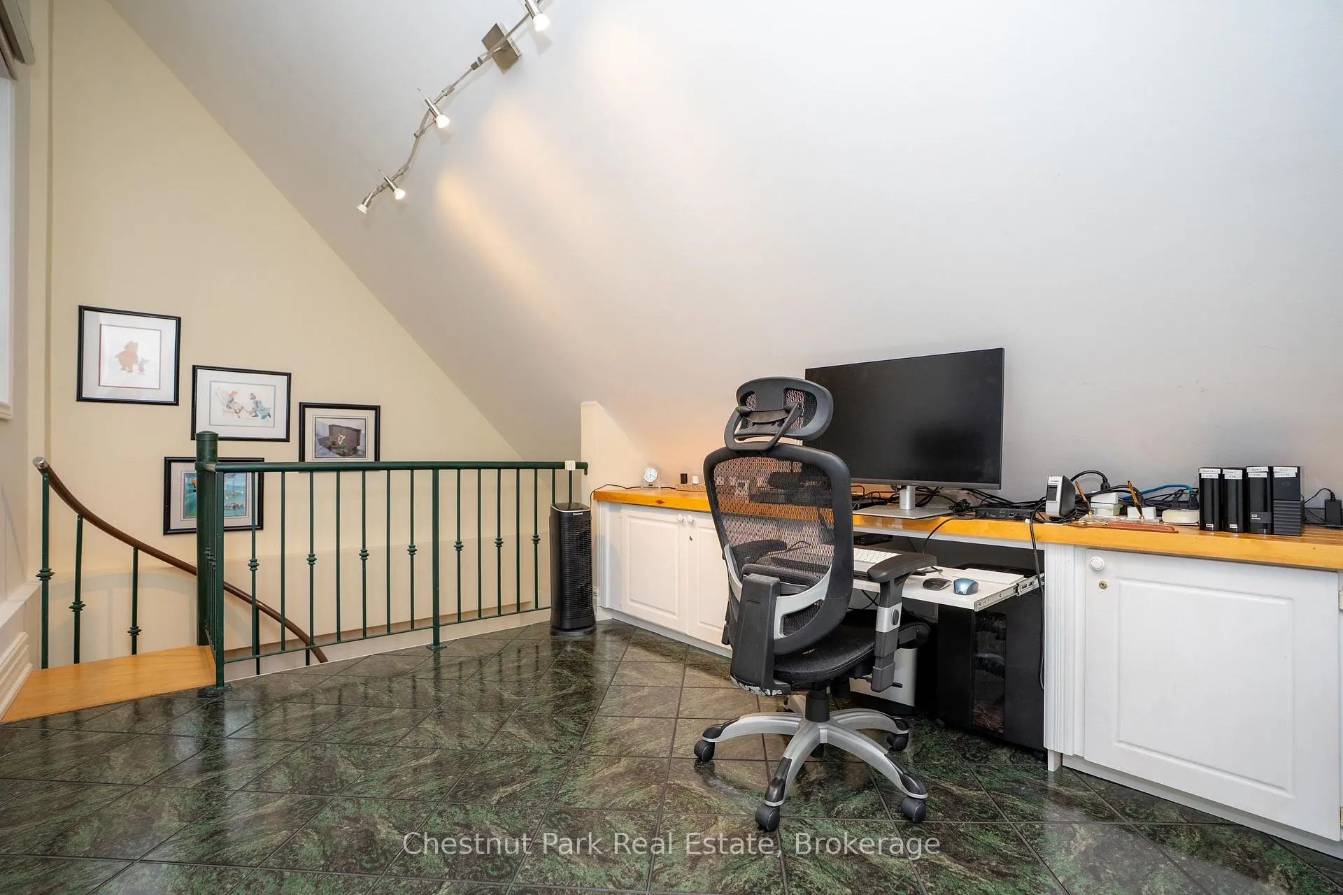 Photo 20 of Unit 1001, 24 Ramblings Way, Collingwood — HOMEH