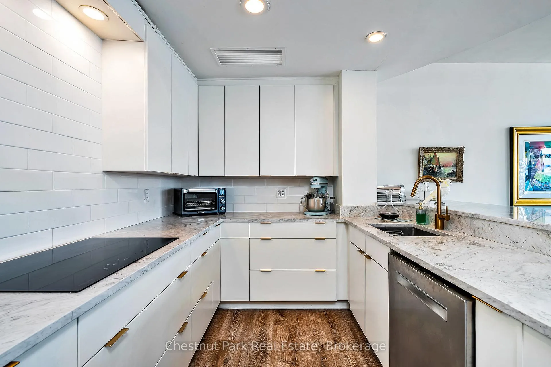 Photo 35 of Unit 1001, 24 Ramblings Way, Collingwood — HOMEH