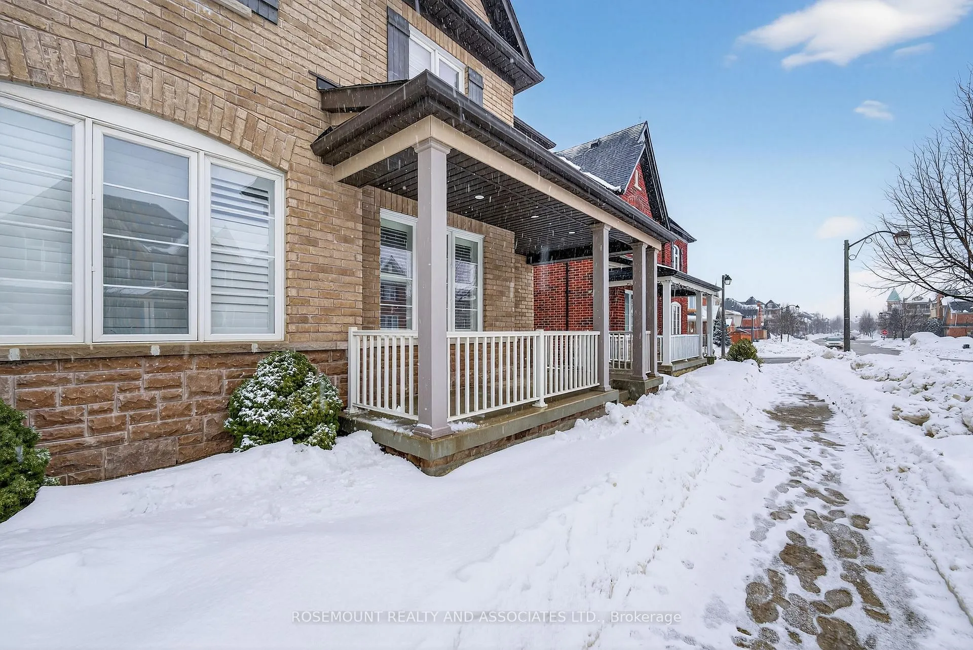 Photo 2 of 209 Cornell Park Avenue, Markham, Cornell — HOMEH
