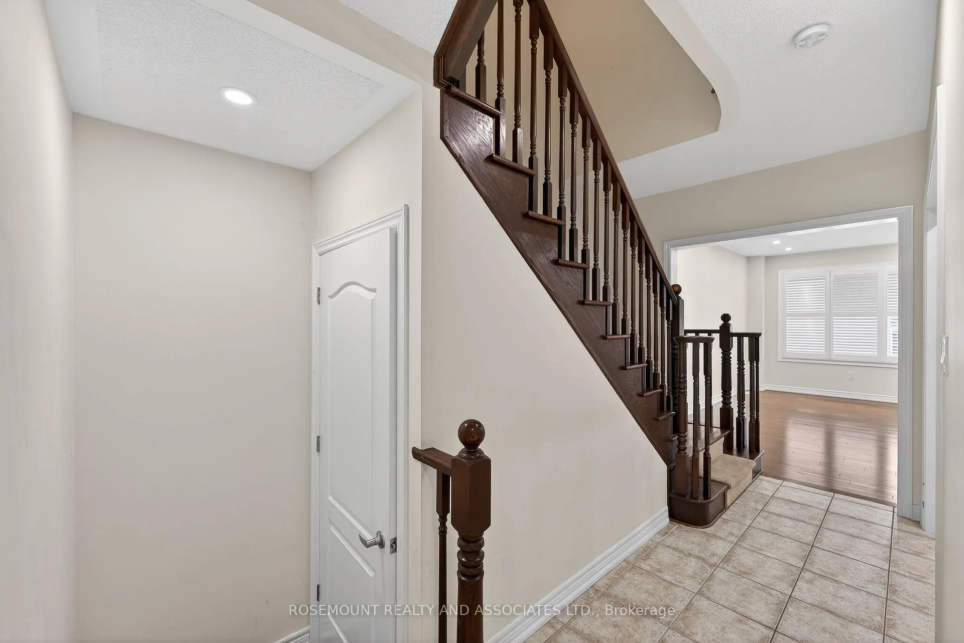 Photo 10 of 209 Cornell Park Avenue, Markham, Cornell — HOMEH