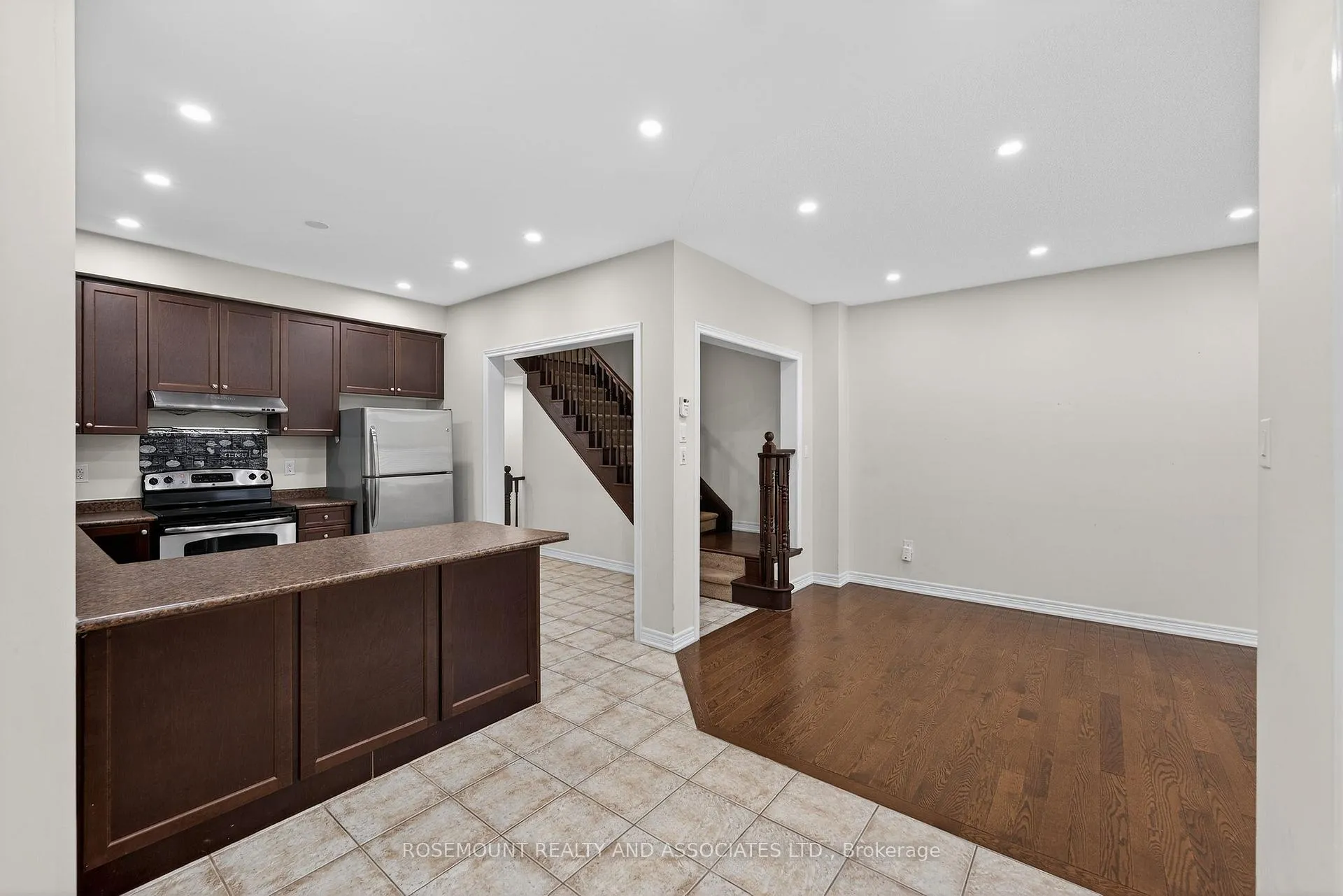 Photo 14 of 209 Cornell Park Avenue, Markham, Cornell — HOMEH