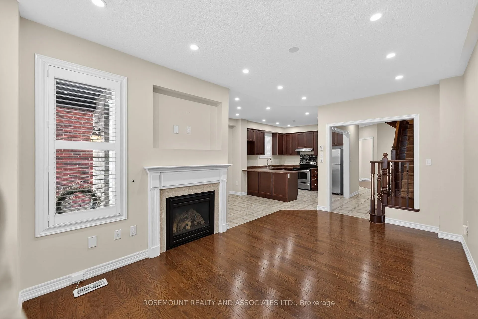 Photo 17 of 209 Cornell Park Avenue, Markham, Cornell — HOMEH