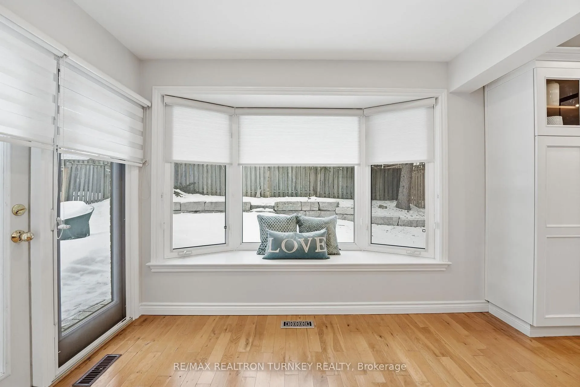 Photo 12 of 196 Orchard Heights Boulevard, Aurora, Aurora Heights — HOMEH