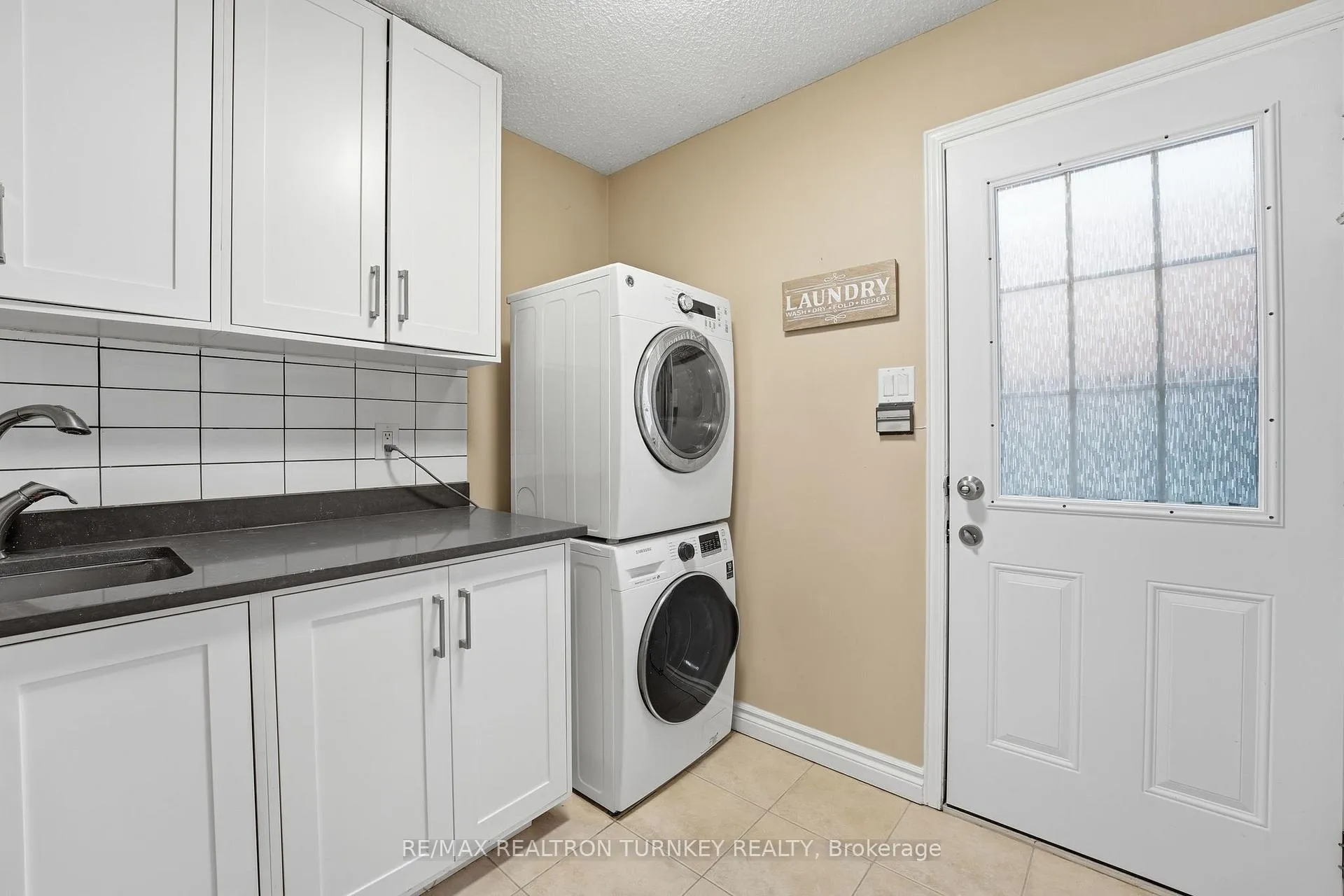 Photo 17 of 196 Orchard Heights Boulevard, Aurora, Aurora Heights — HOMEH