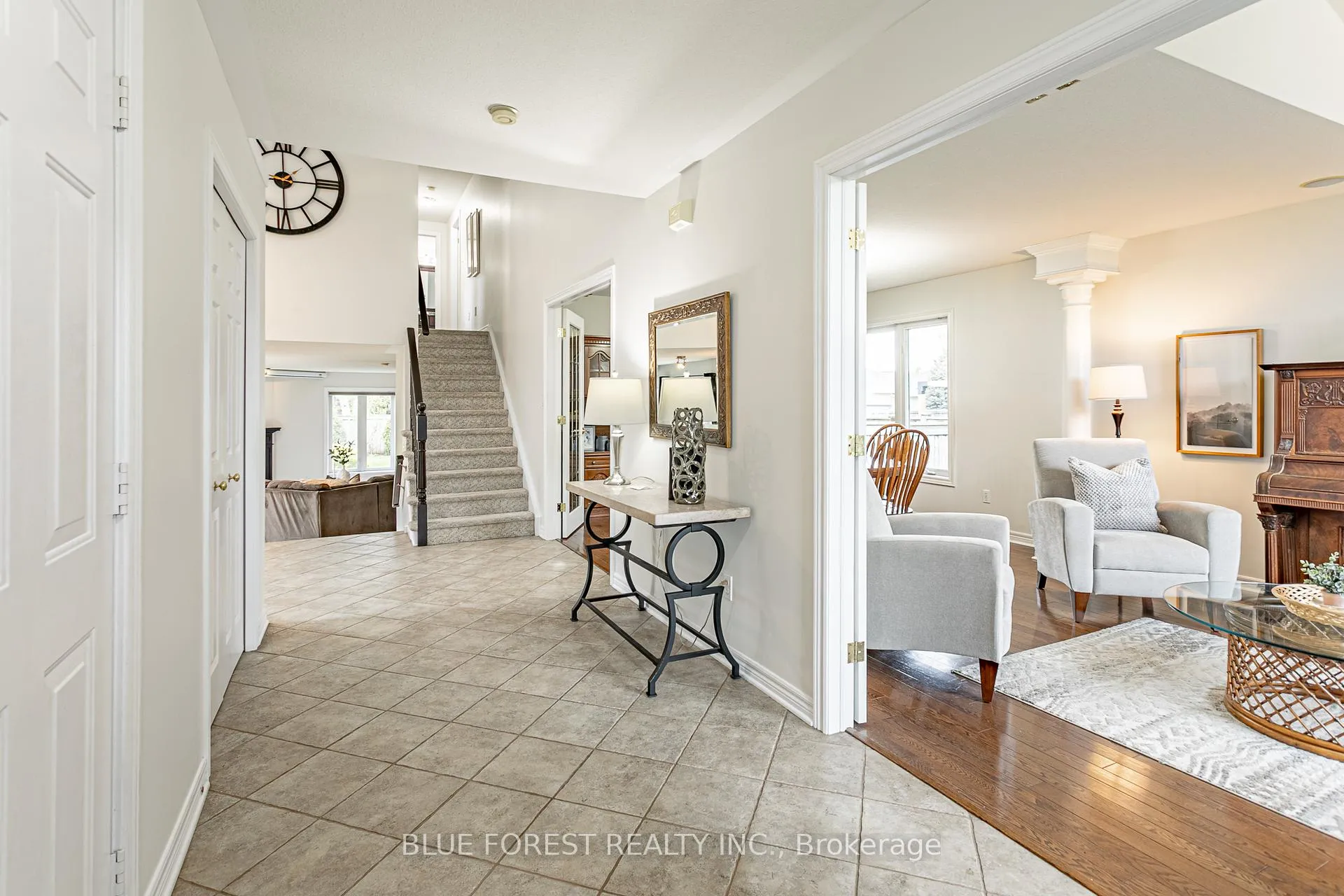 Photo 2 of 49 Parkview Drive, Thames Centre, Dorchester — HOMEH