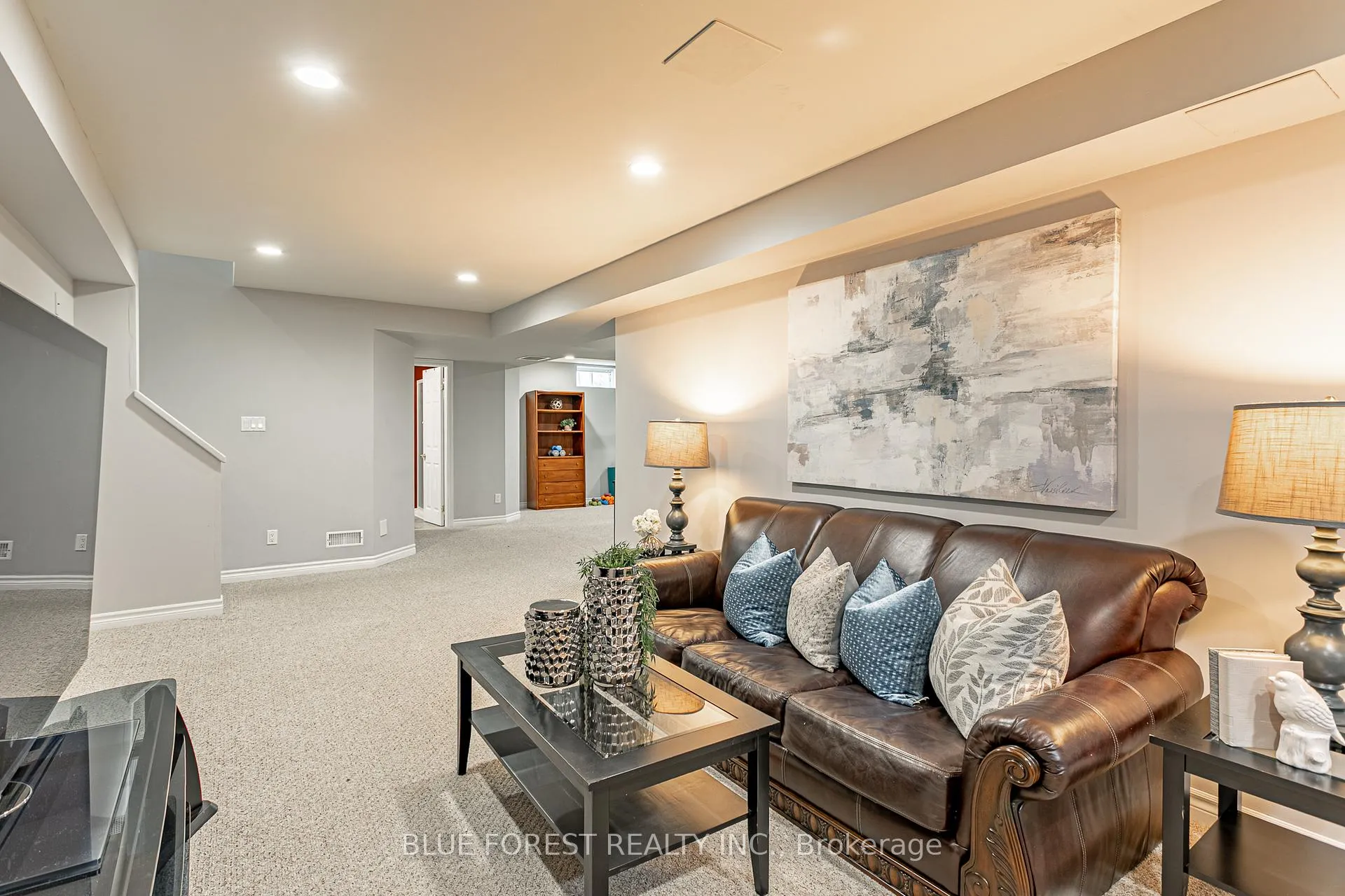 Photo 22 of 49 Parkview Drive, Thames Centre, Dorchester — HOMEH