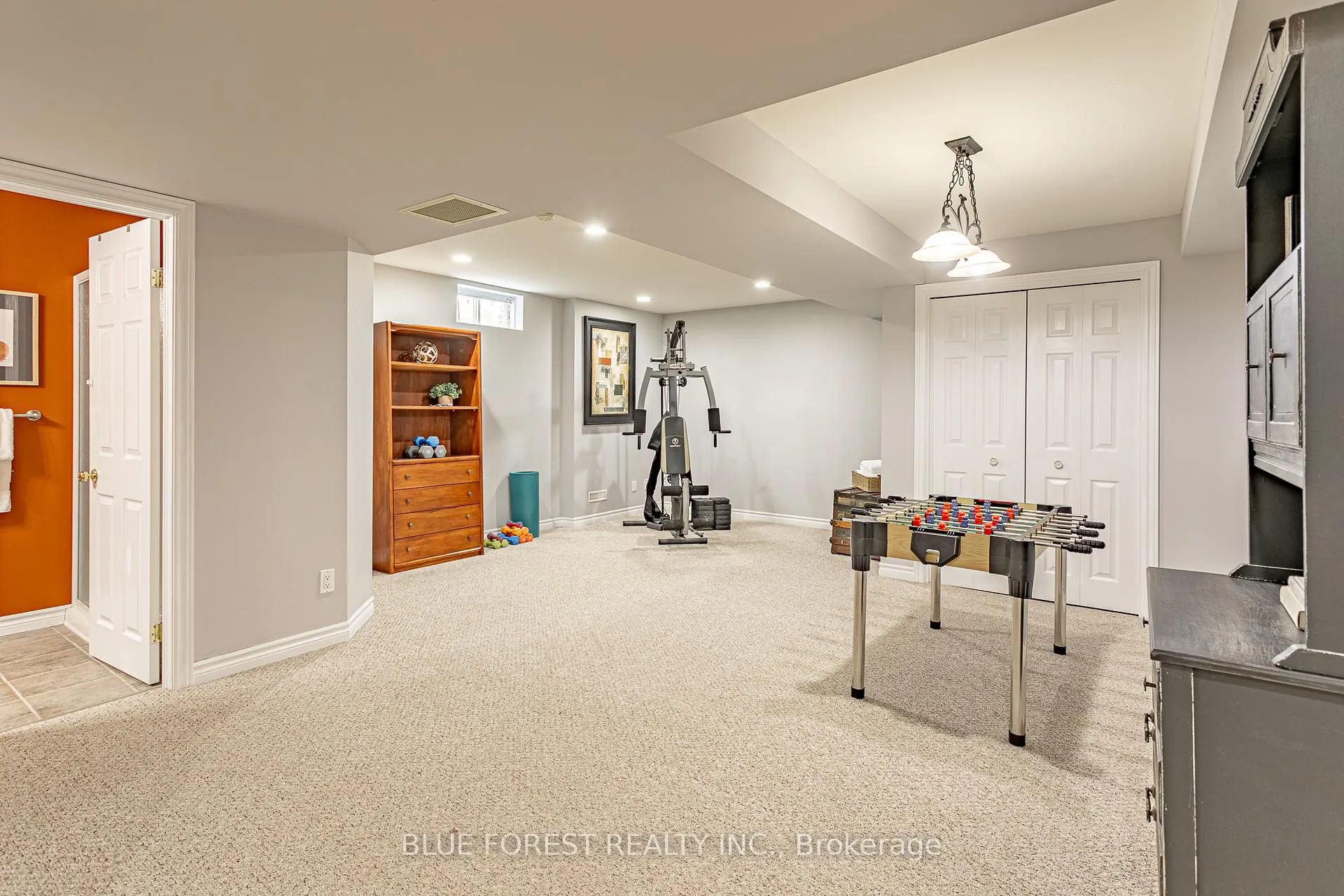 Photo 23 of 49 Parkview Drive, Thames Centre, Dorchester — HOMEH