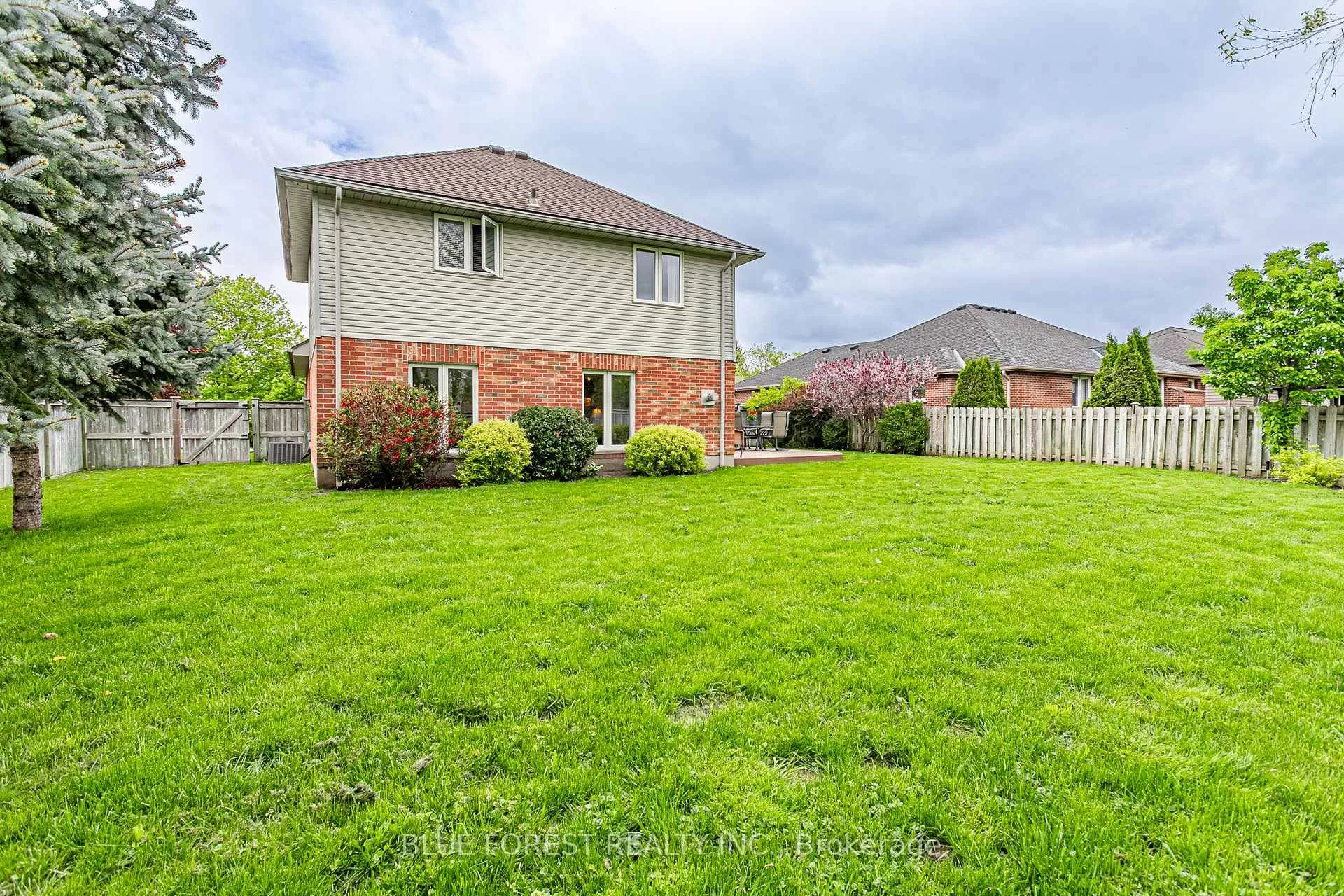 Photo 28 of 49 Parkview Drive, Thames Centre, Dorchester — HOMEH