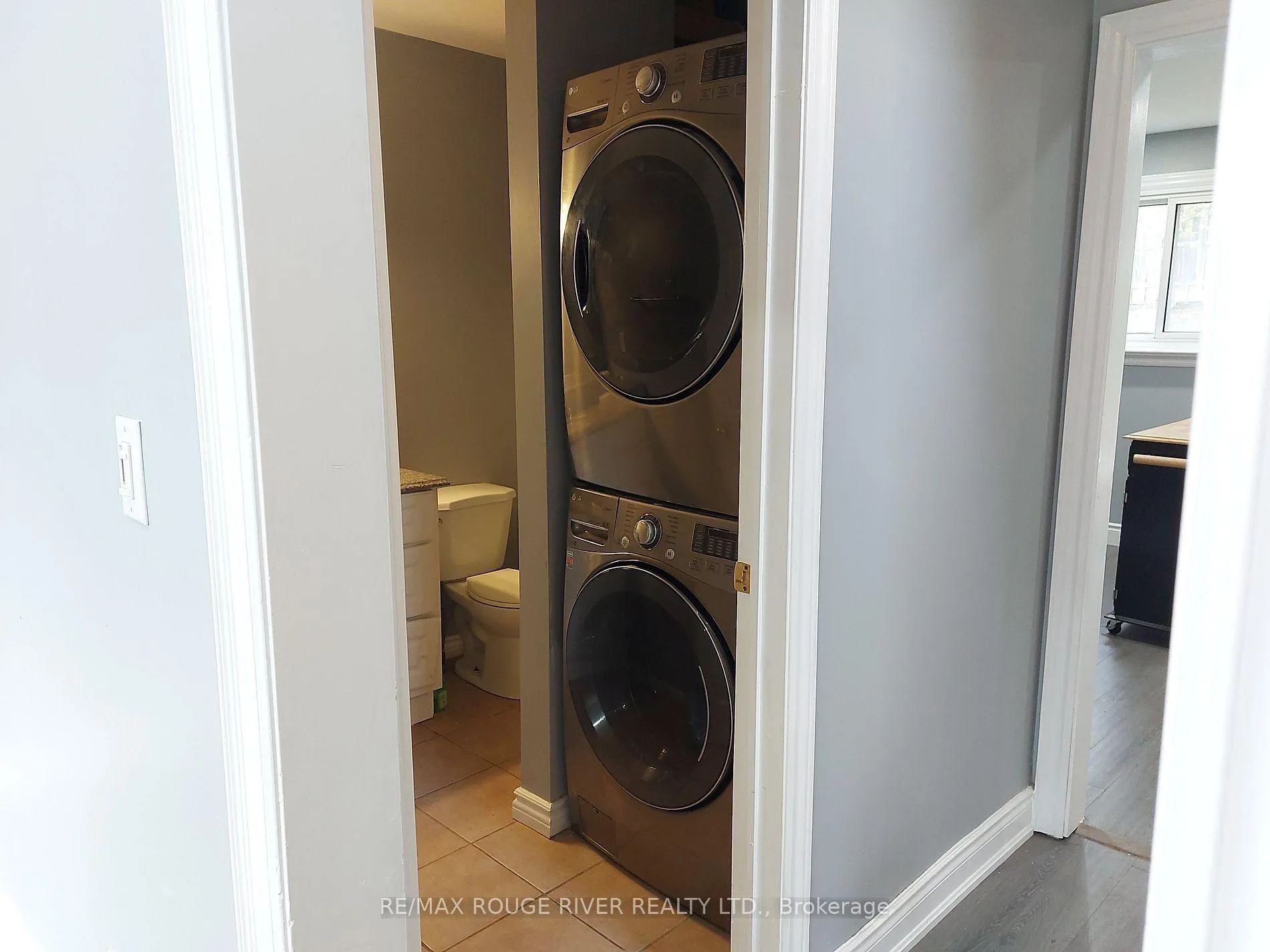 Photo 11 of Unit Main, 432 Bloor Street E, Oshawa, Lakeview — HOMEH