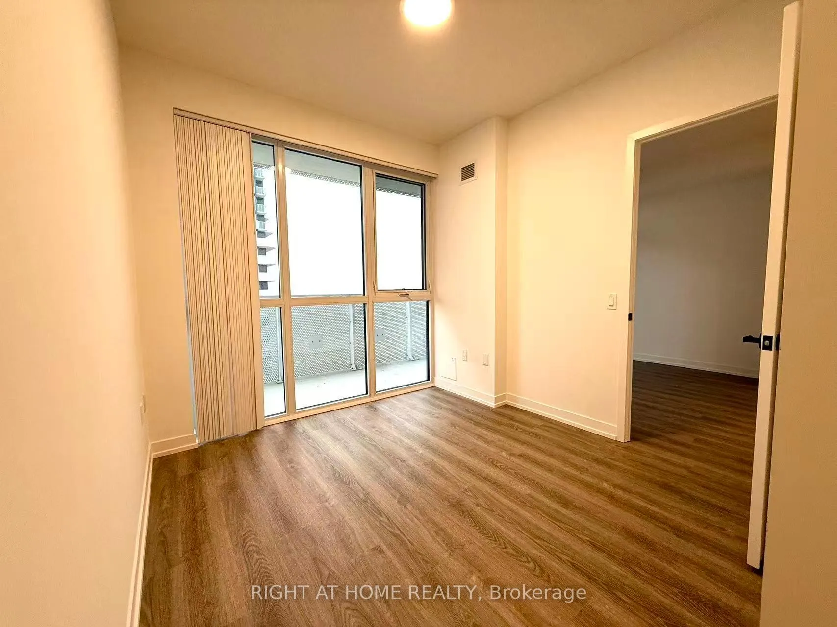 Photo 20 of Unit 2801, 8 Interchange Way, Vaughan, Vaughan Corporate Centre — HOMEH