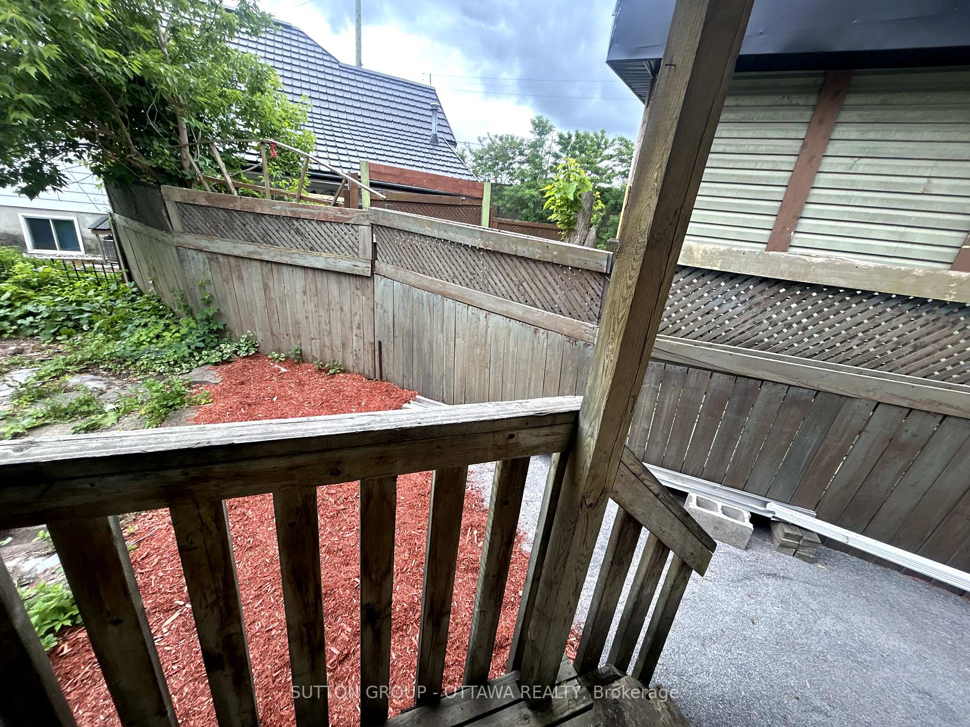 Photo 13 of 8 Robinson Avenue, Ottawa, Sandy Hill — HOMEH
