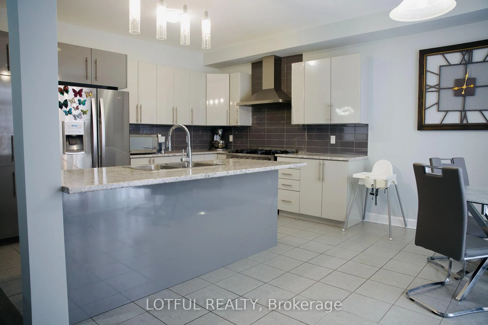 Photo 3 of 193 Aquarium Avenue, Ottawa, Avalon West — HOMEH