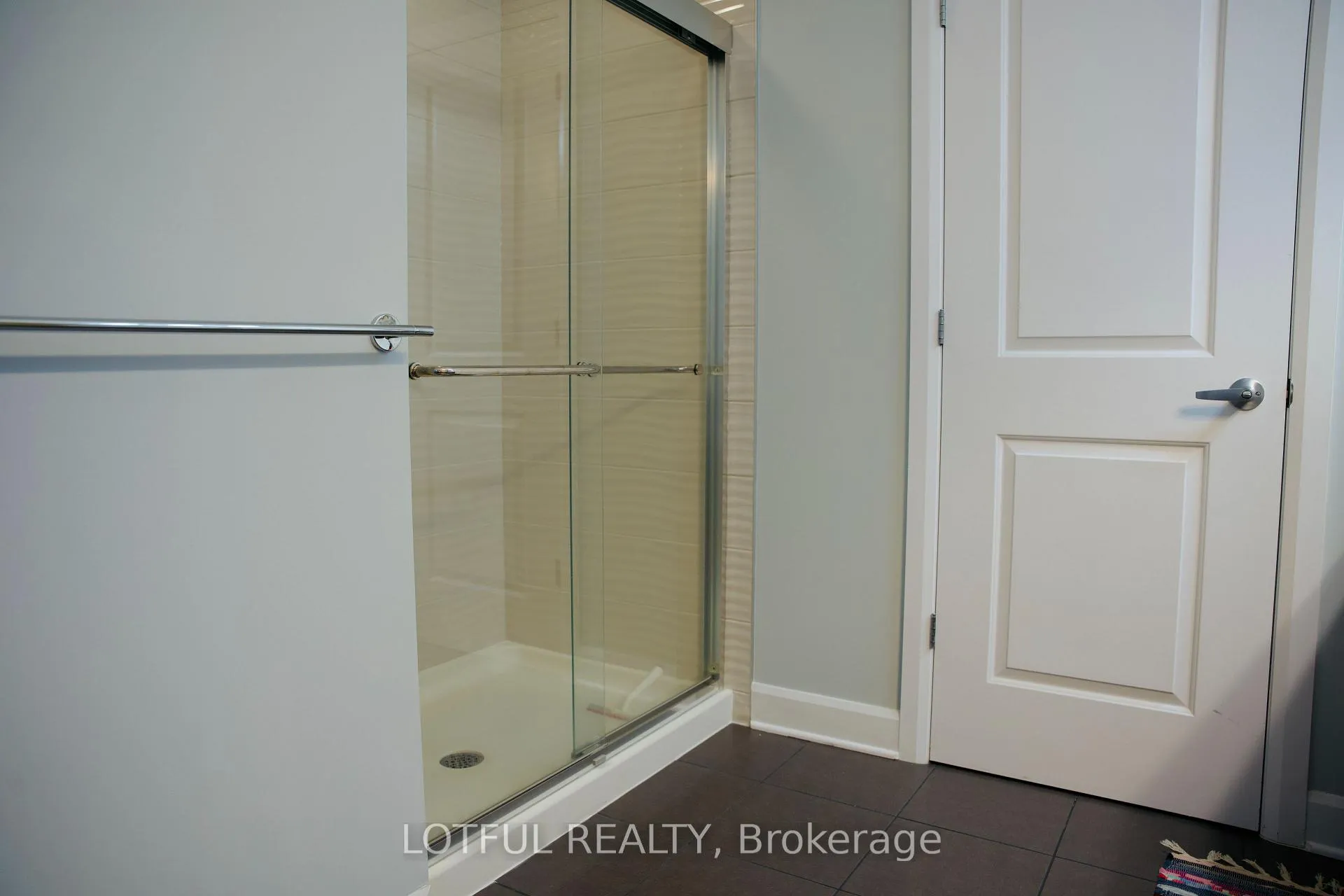 Photo 19 of 193 Aquarium Avenue, Ottawa, Avalon West — HOMEH