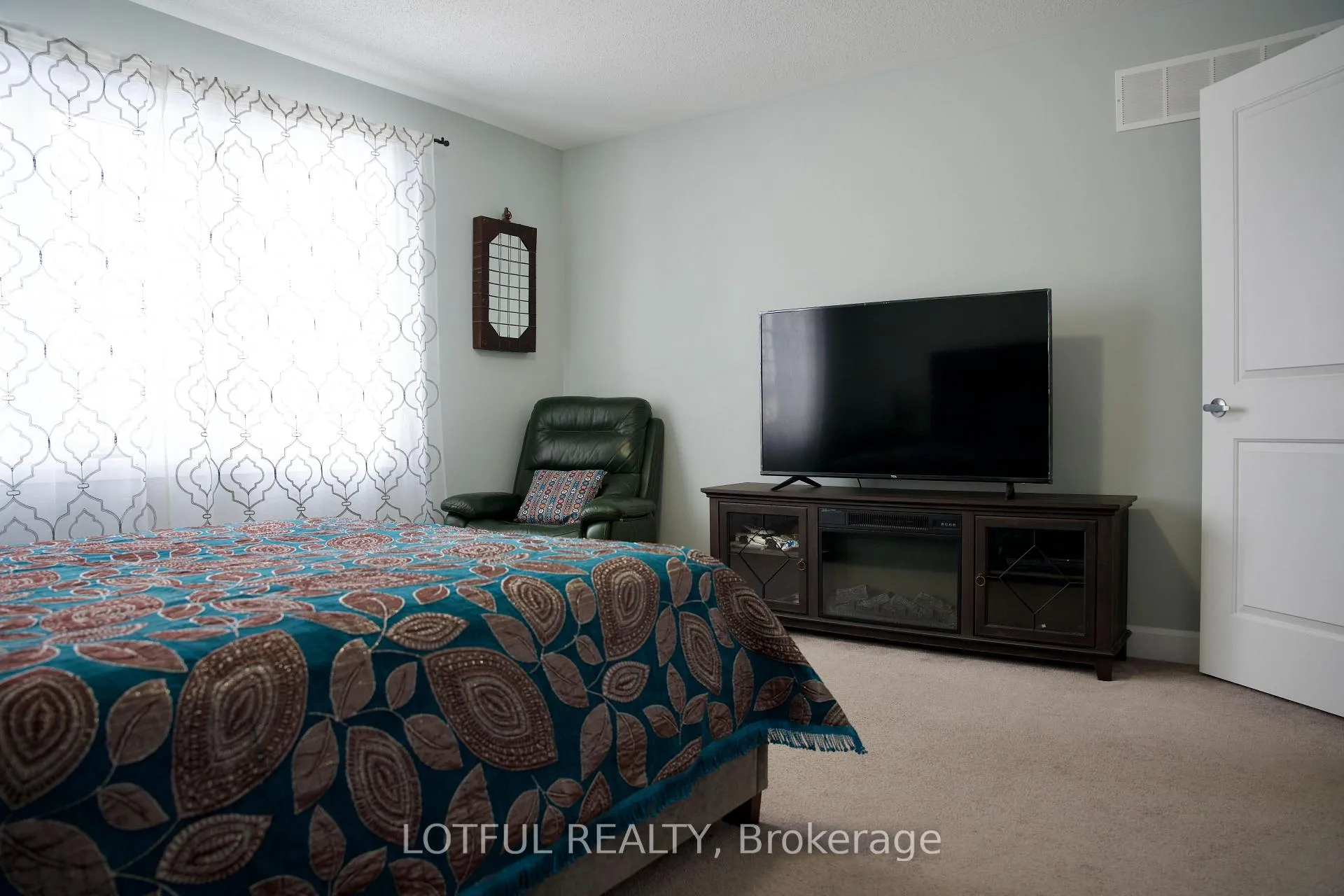 Photo 27 of 193 Aquarium Avenue, Ottawa, Avalon West — HOMEH