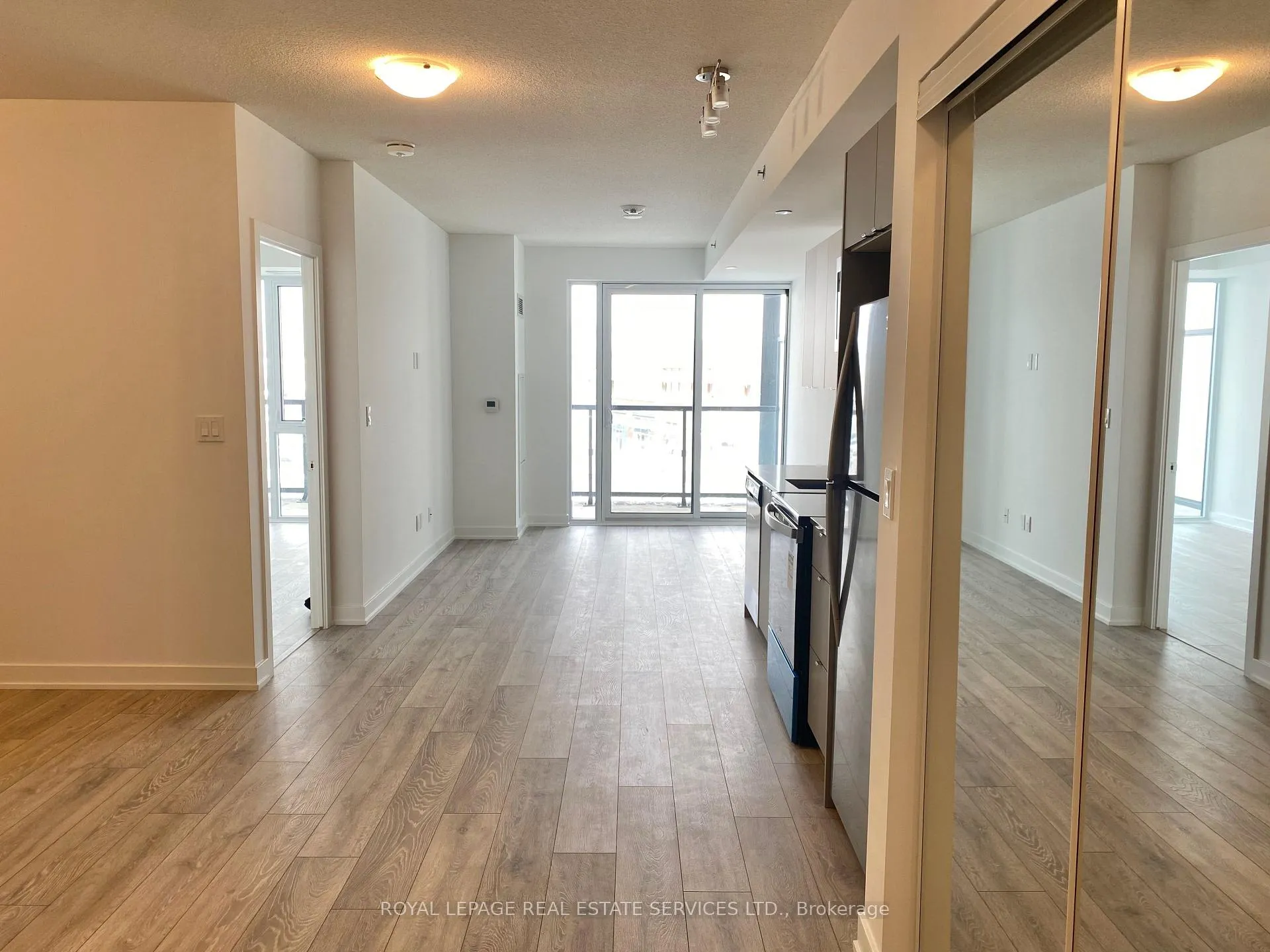 Photo 3 of Unit A318, 3210 Dakota Common, Burlington, Alton — HOMEH