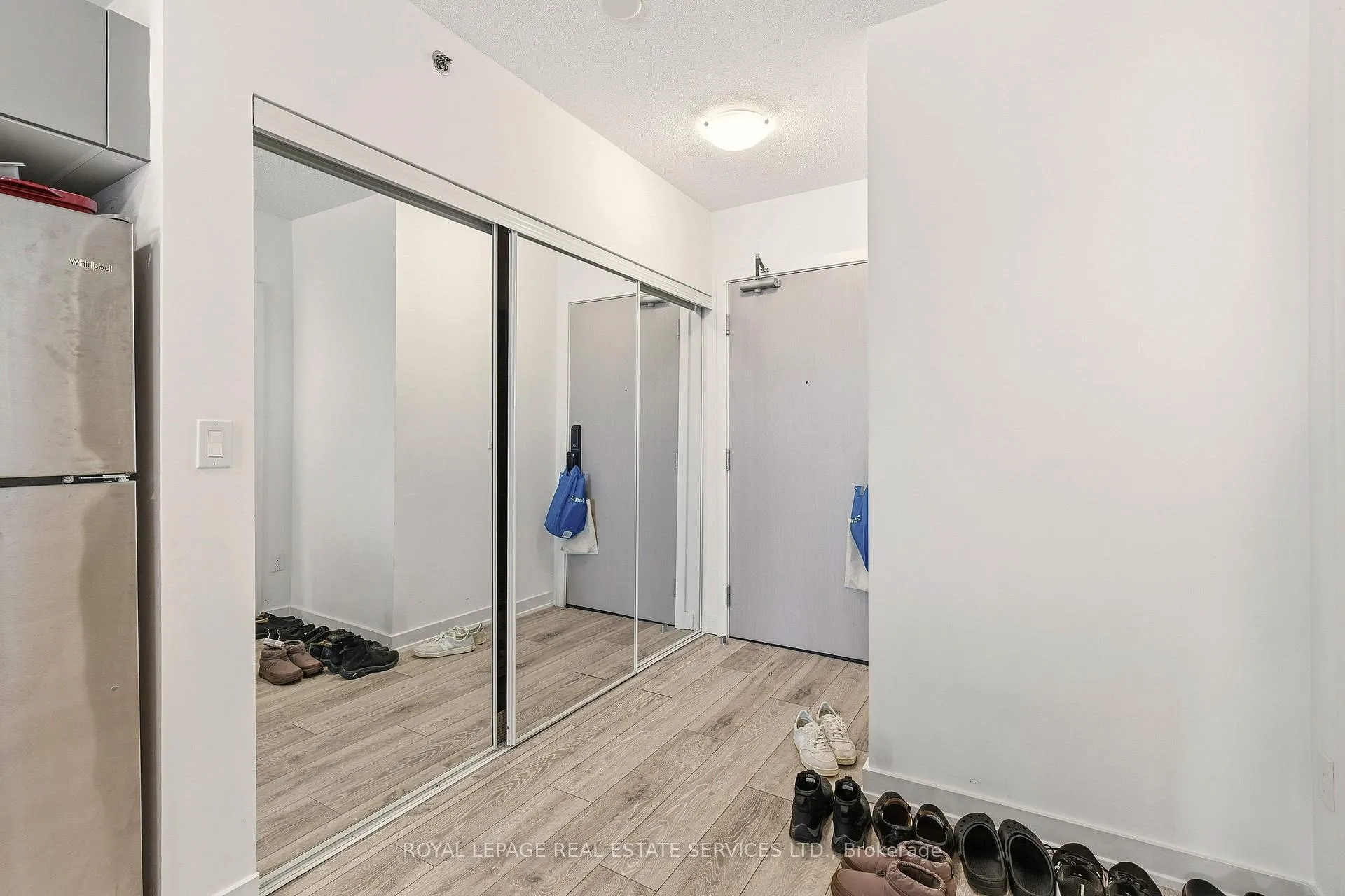 Photo 6 of Unit A318, 3210 Dakota Common, Burlington, Alton — HOMEH