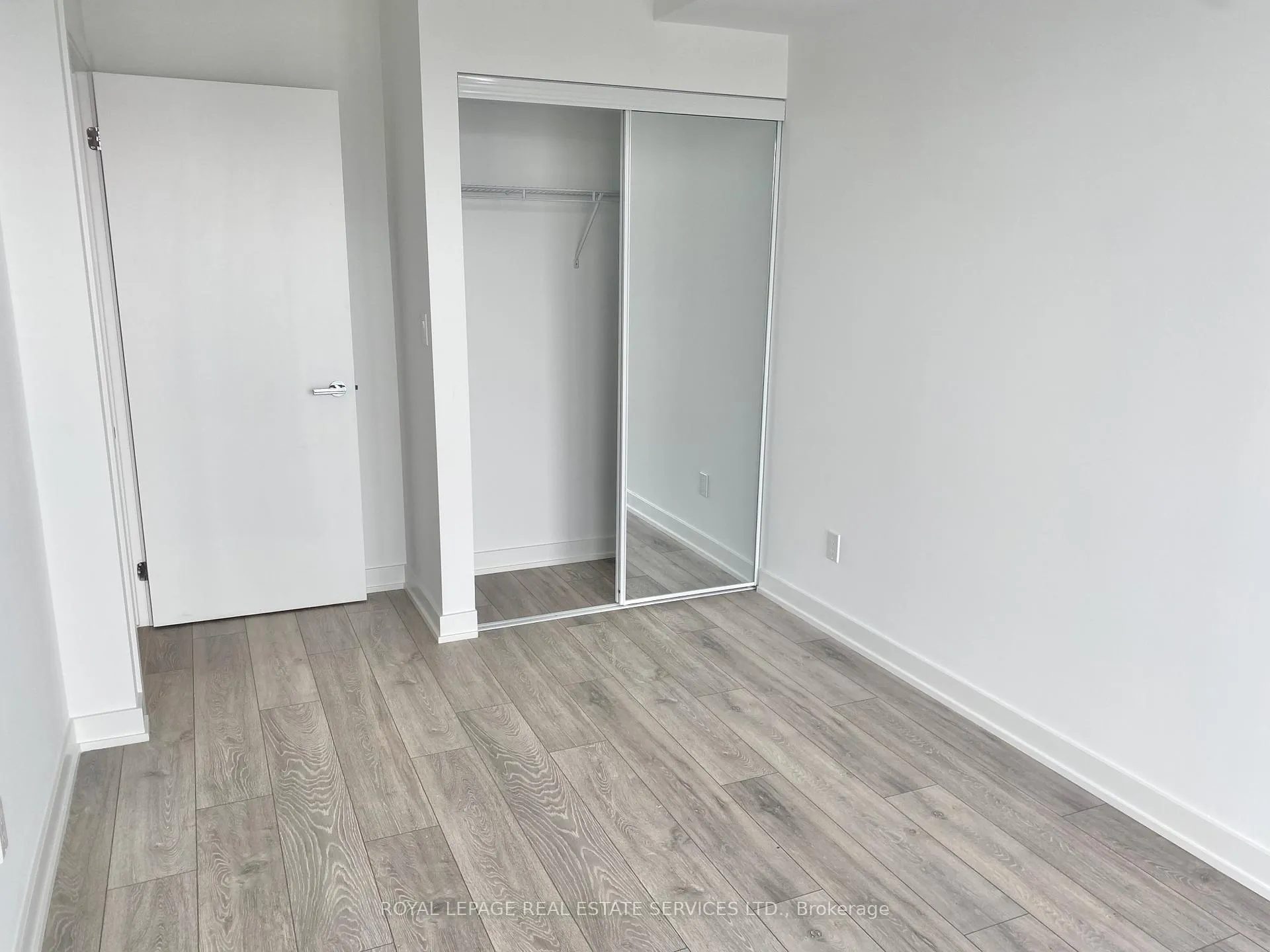 Photo 20 of Unit A318, 3210 Dakota Common, Burlington, Alton — HOMEH