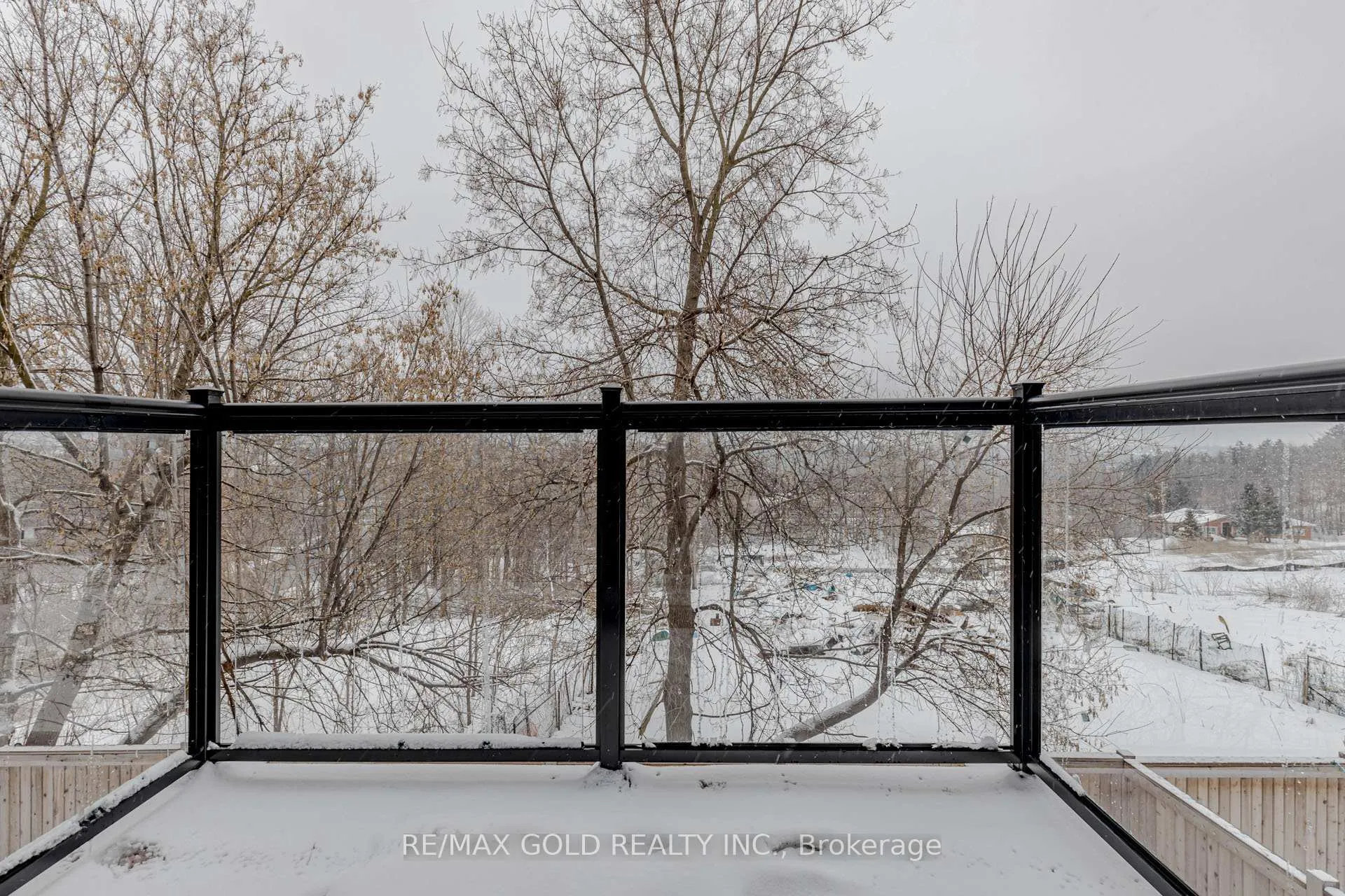 Photo 22 of 39 Inverary Crescent, Vaughan, Kleinburg — HOMEH