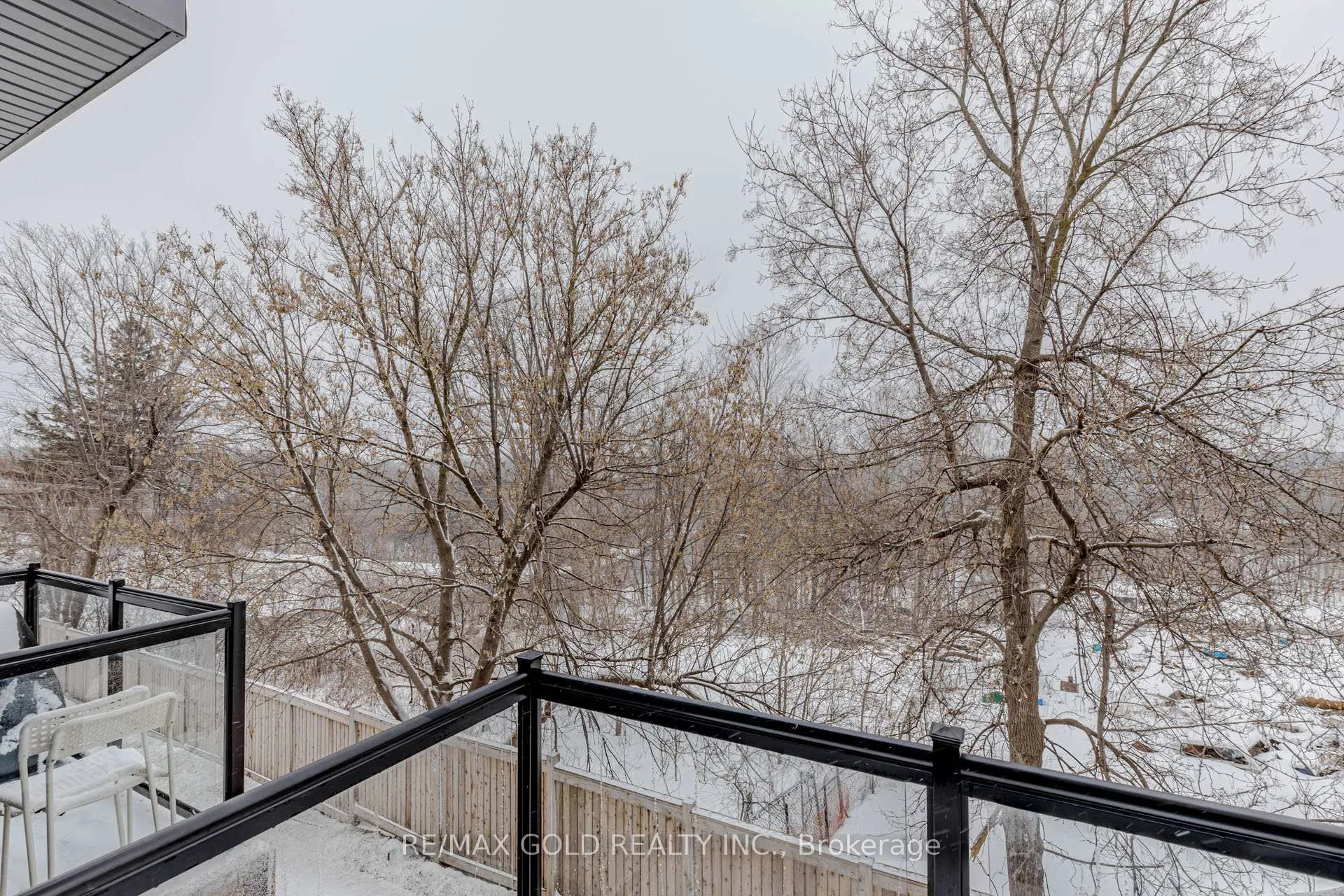 Photo 24 of 39 Inverary Crescent, Vaughan, Kleinburg — HOMEH