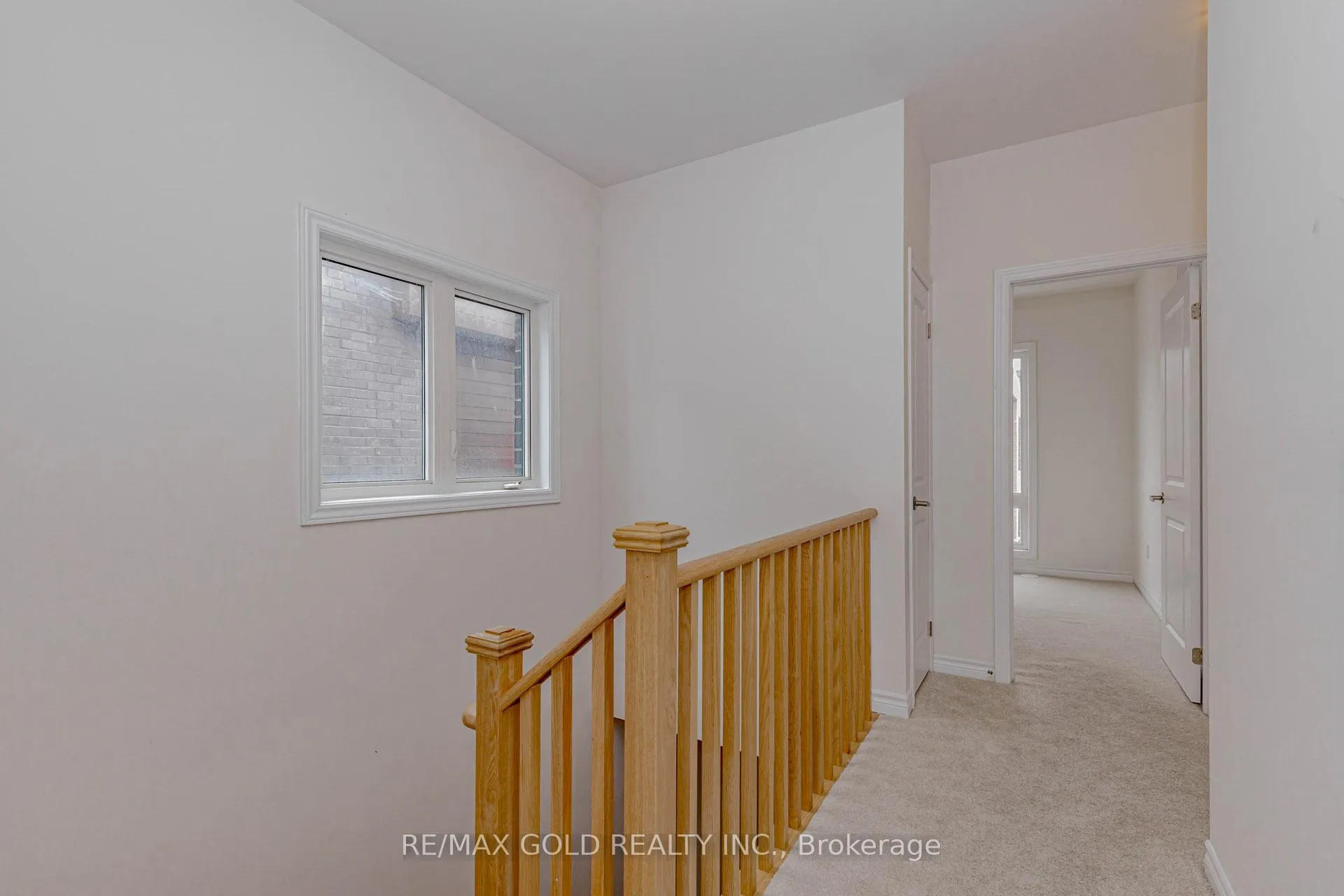 Photo 40 of 39 Inverary Crescent, Vaughan, Kleinburg — HOMEH