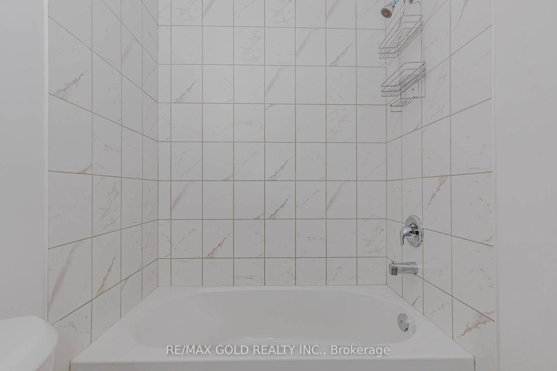 Photo 45 of 39 Inverary Crescent, Vaughan, Kleinburg — HOMEH