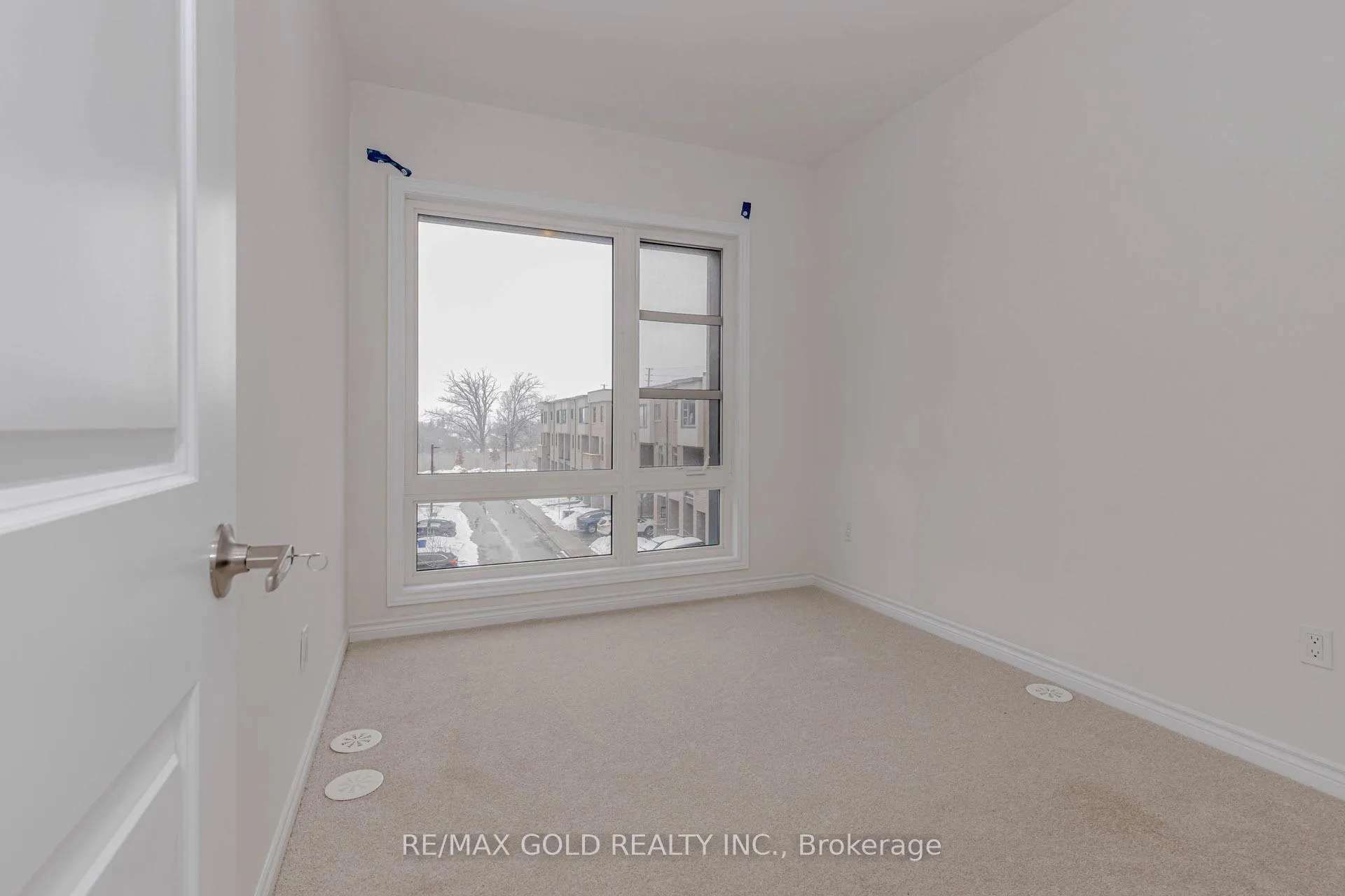 Photo 46 of 39 Inverary Crescent, Vaughan, Kleinburg — HOMEH