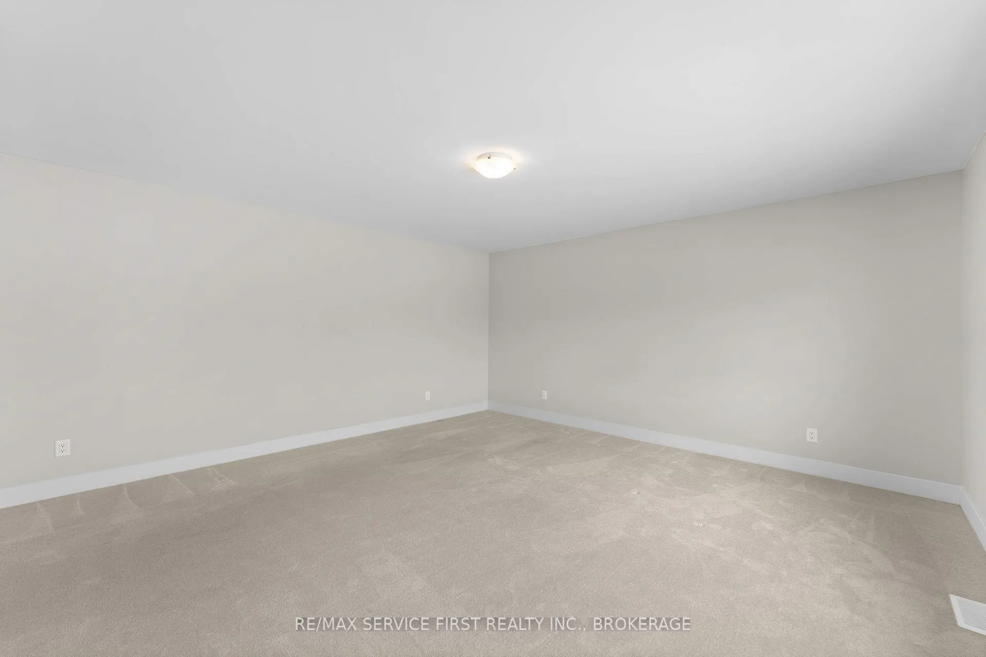 Photo 29 of 1601 Willow Court, Kingston, City Northwest — HOMEH