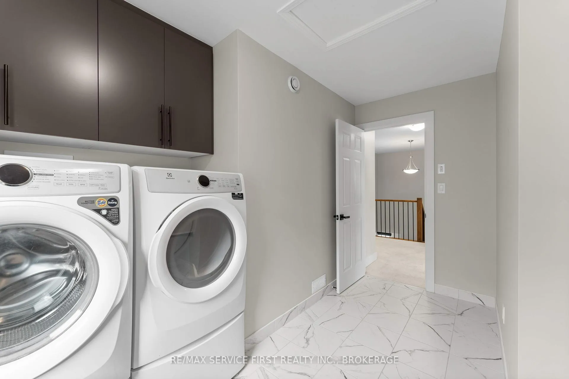 Photo 44 of 1601 Willow Court, Kingston, City Northwest — HOMEH