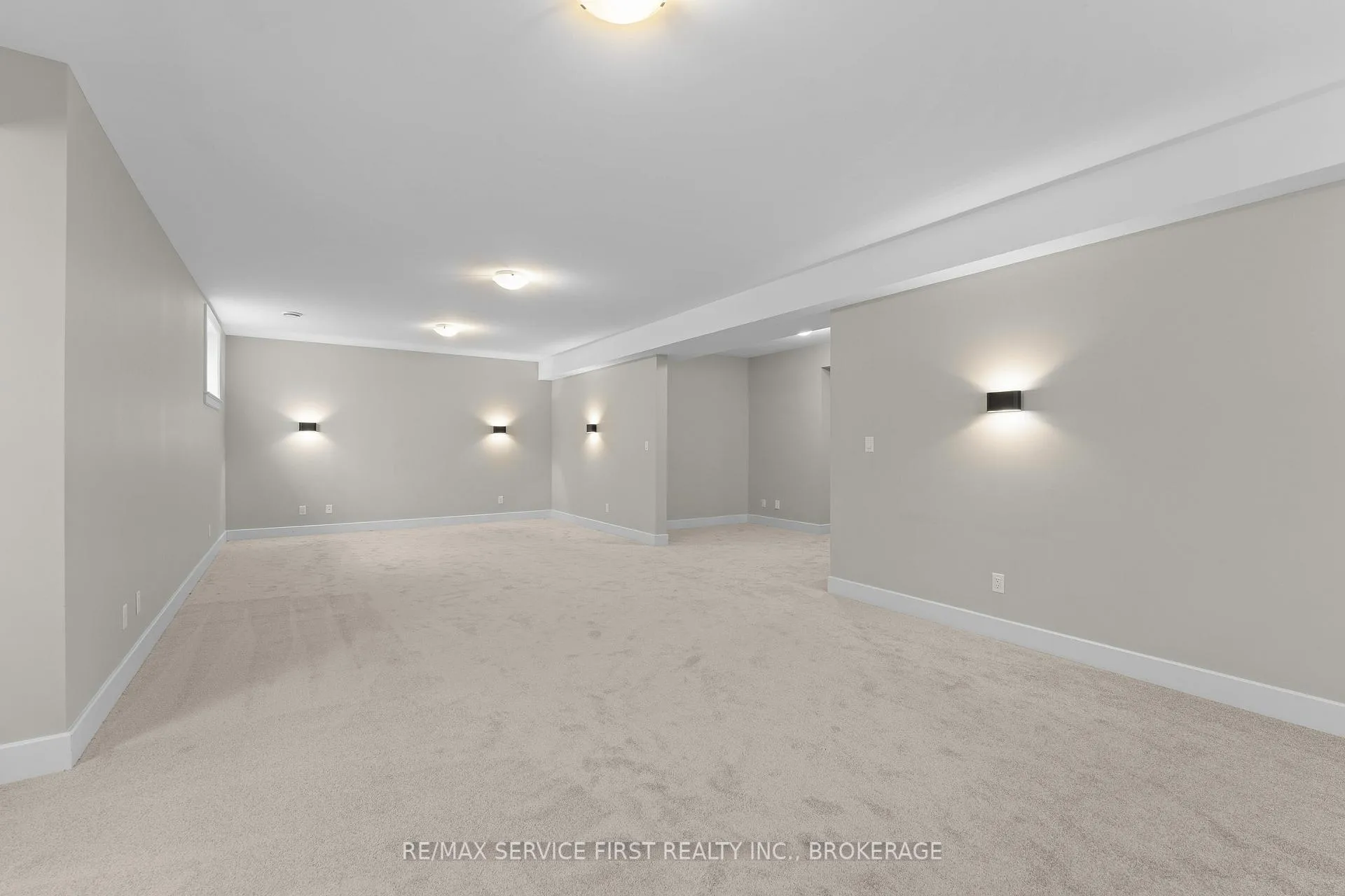 Photo 48 of 1601 Willow Court, Kingston, City Northwest — HOMEH