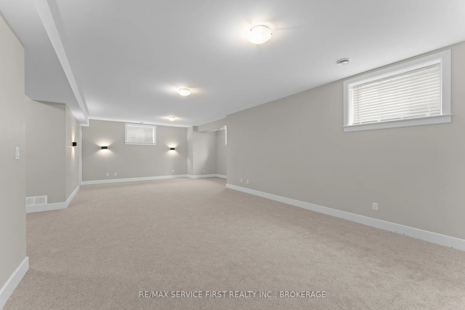 Photo 49 of 1601 Willow Court, Kingston, City Northwest — HOMEH