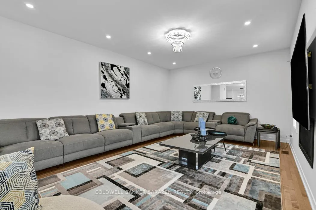 Photo 12 of 2052 Elevation Road, Ottawa, Barrhaven - Half Moon Bay — HOMEH