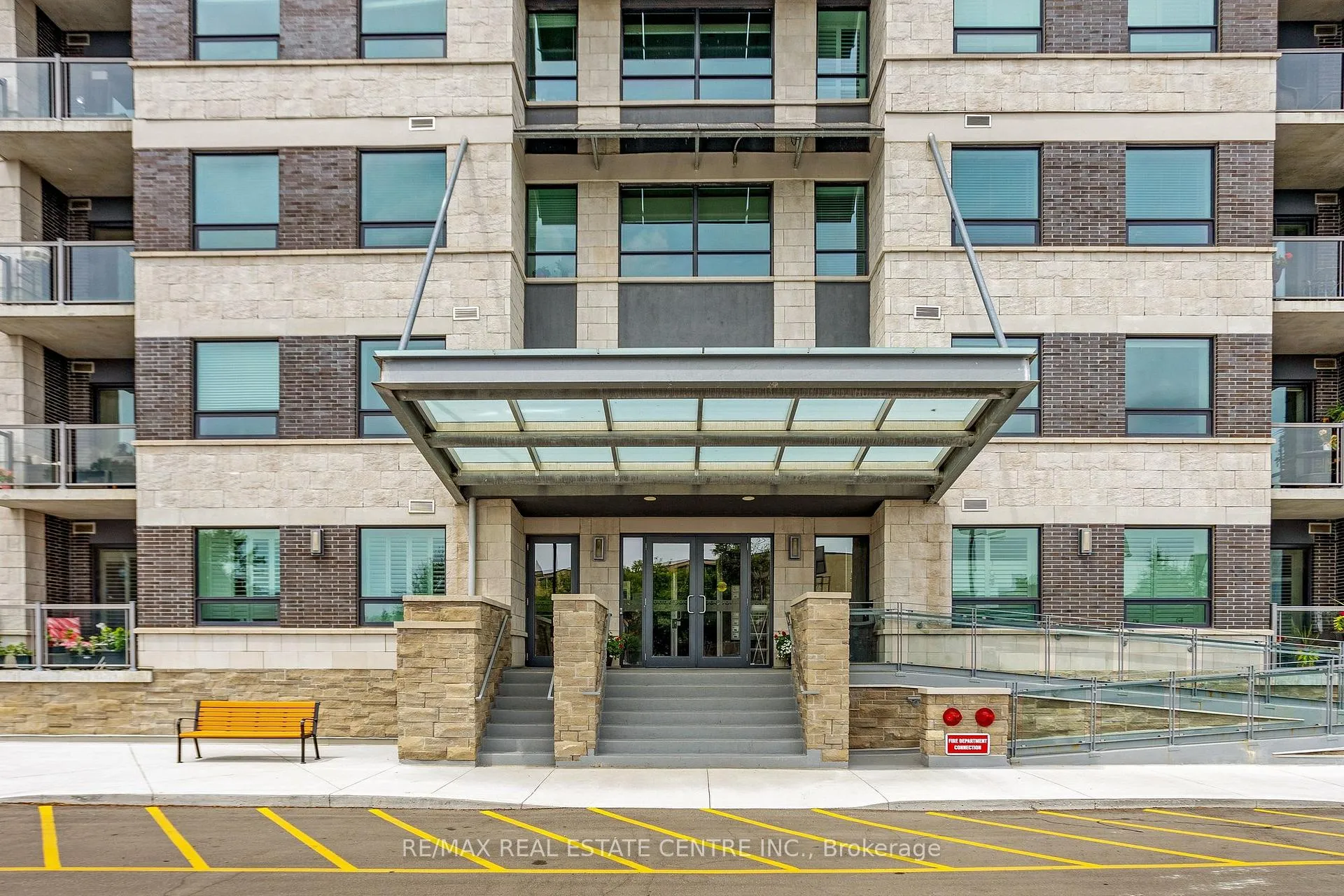 Photo 6 of Unit 216, 383 Main Street E, Milton, Old Milton — HOMEH