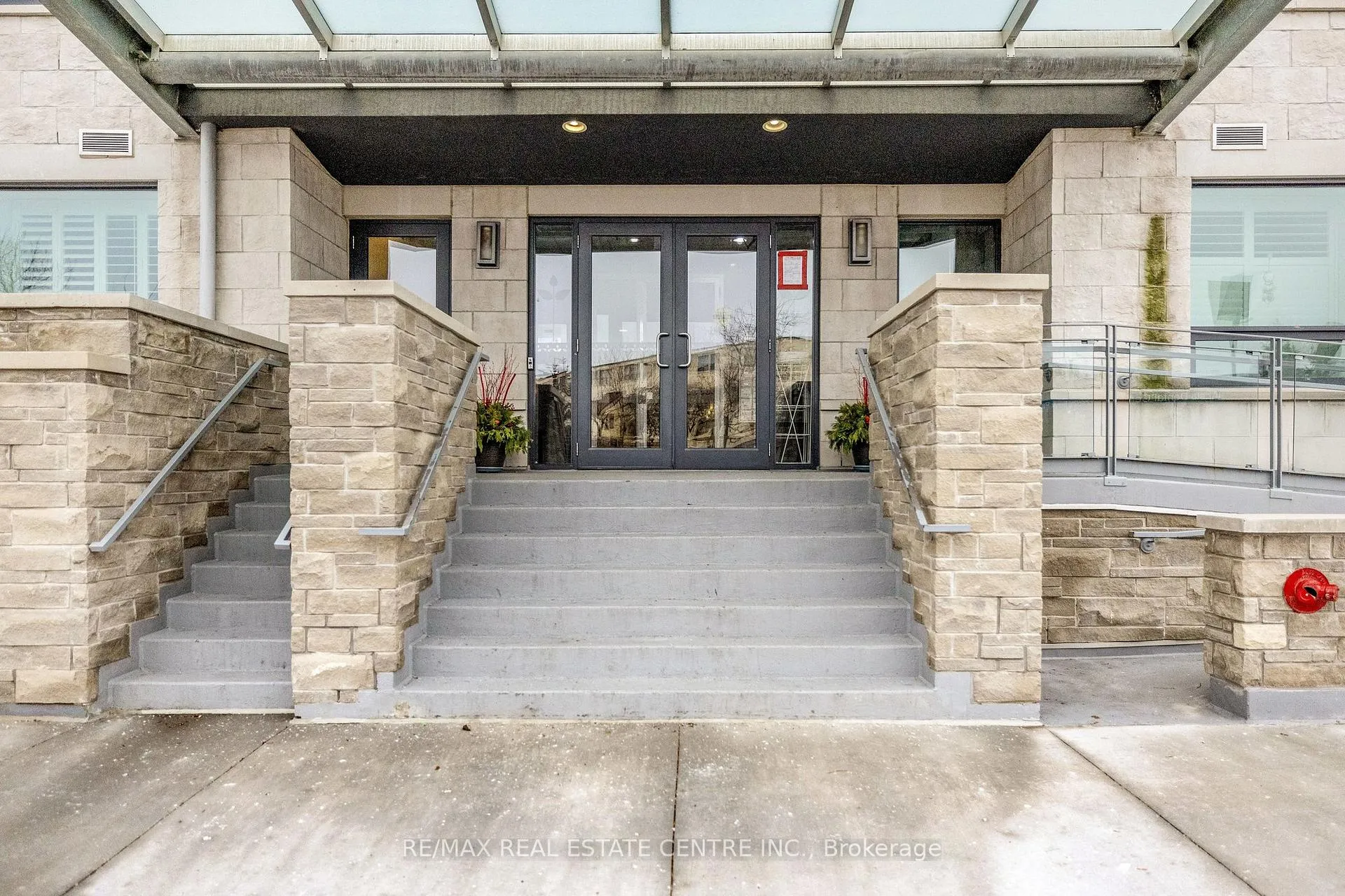Photo 7 of Unit 216, 383 Main Street E, Milton, Old Milton — HOMEH