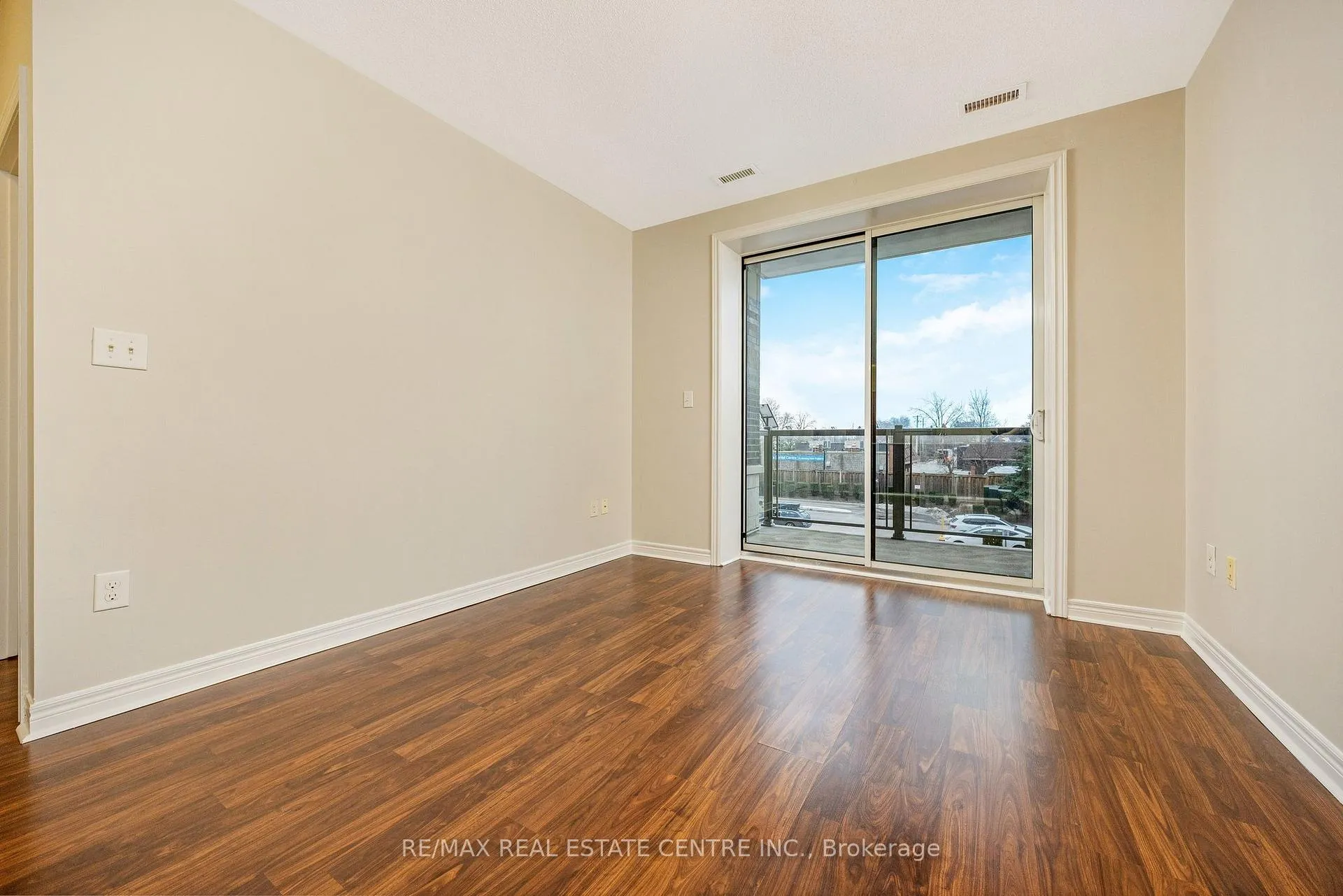 Photo 23 of Unit 216, 383 Main Street E, Milton, Old Milton — HOMEH