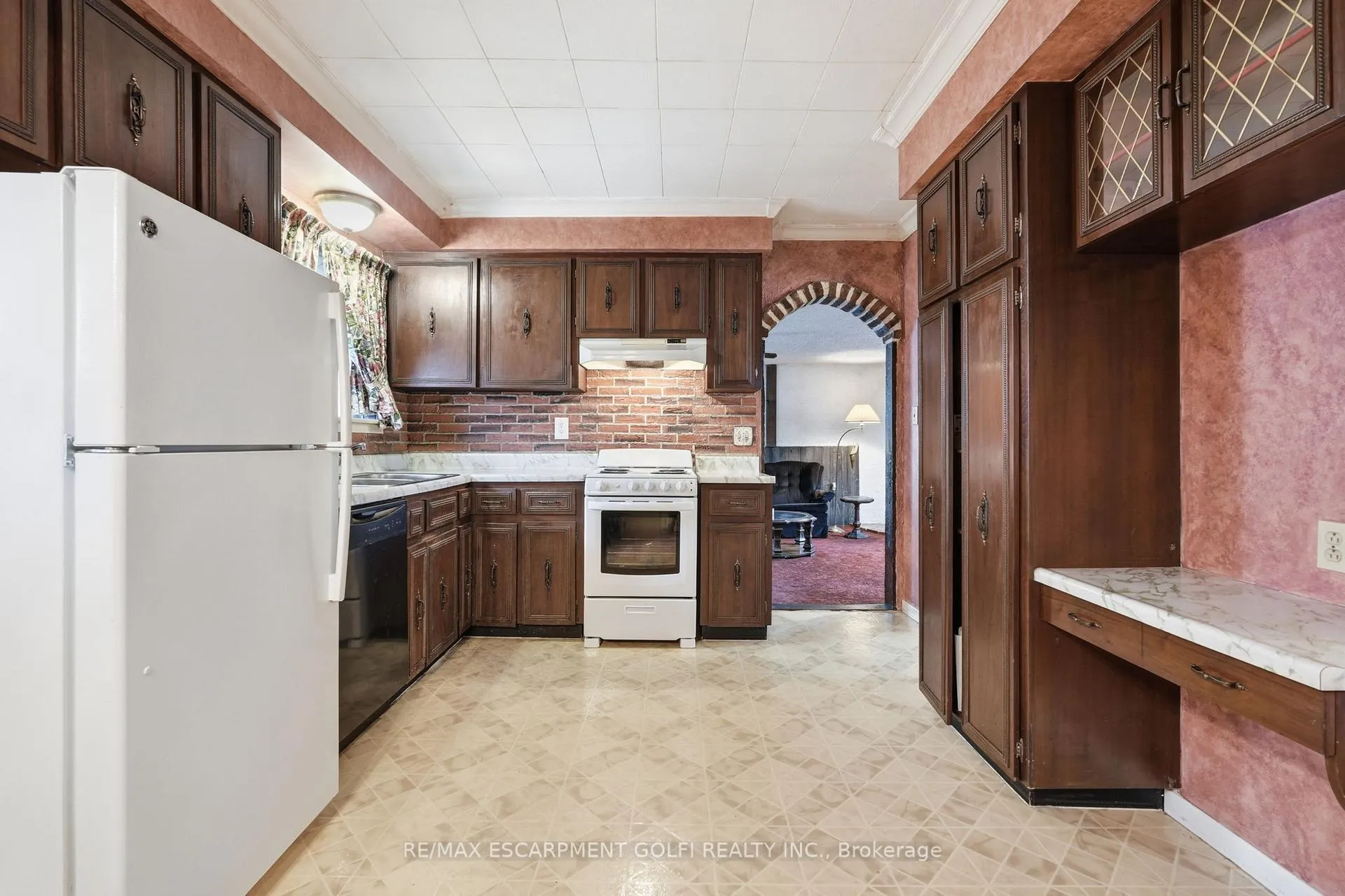 Photo 7 of 251 Brucedale Avenue E, Hamilton, Inch Park — HOMEH