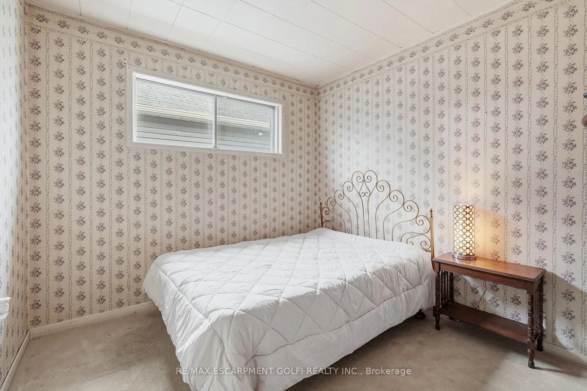 Photo 11 of 251 Brucedale Avenue E, Hamilton, Inch Park — HOMEH