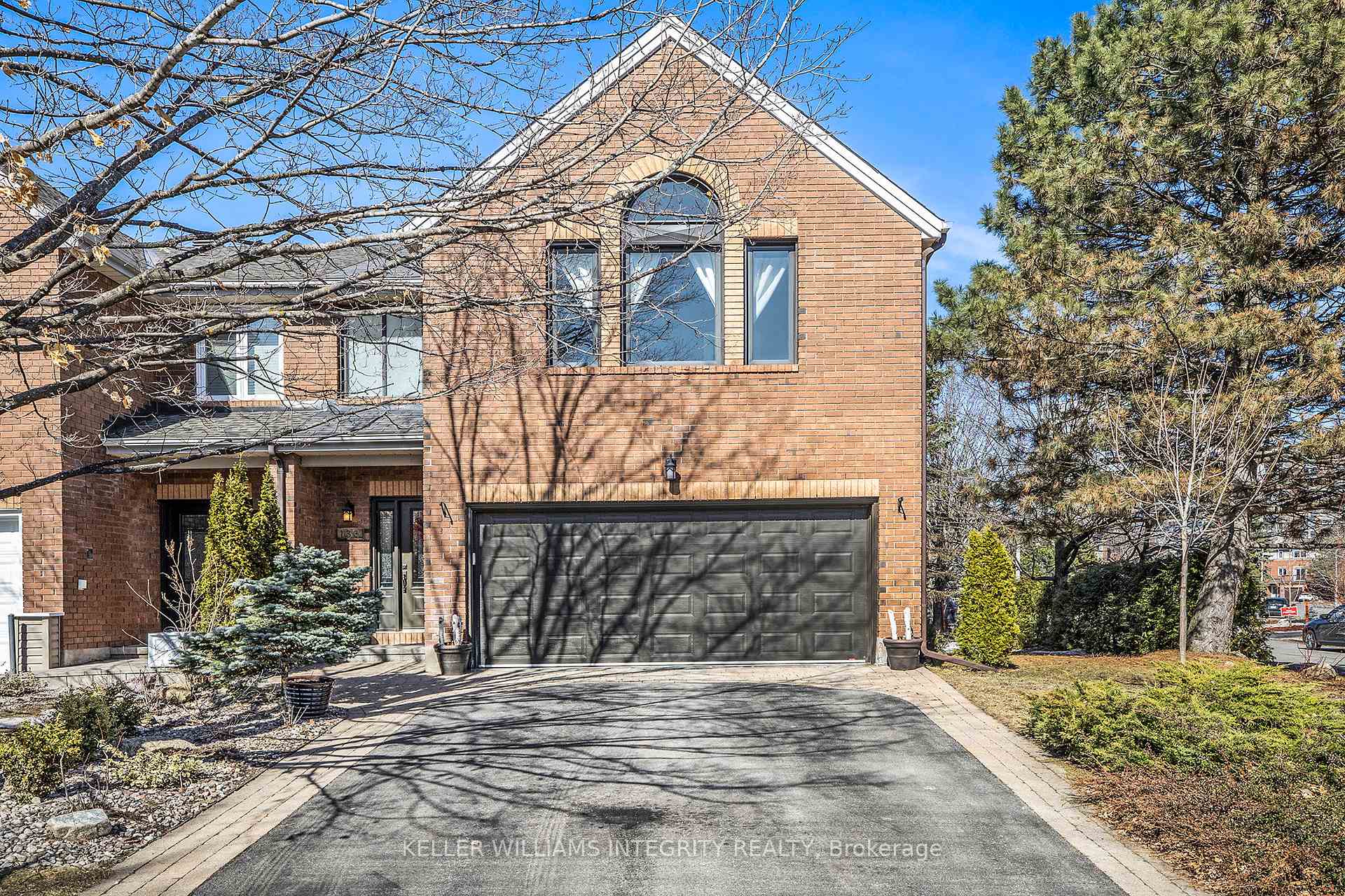 Photo 2 of 136 Dunbarton Court, Ottawa, Cardinal Glen — HOMEH