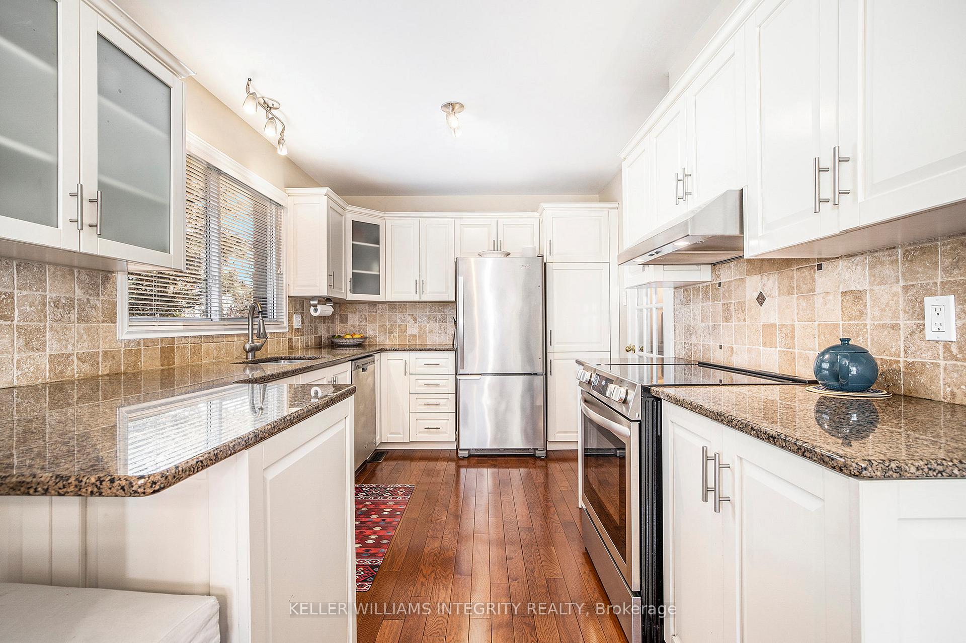 Photo 11 of 136 Dunbarton Court, Ottawa, Cardinal Glen — HOMEH