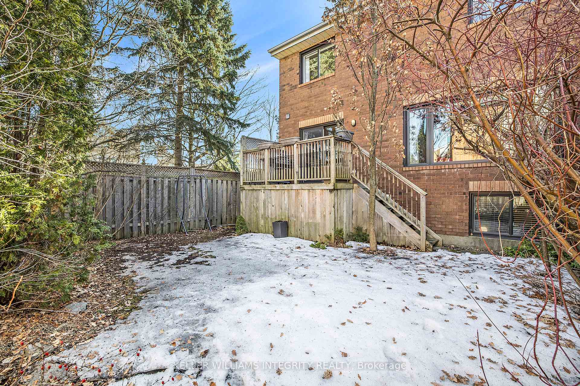 Photo 33 of 136 Dunbarton Court, Ottawa, Cardinal Glen — HOMEH